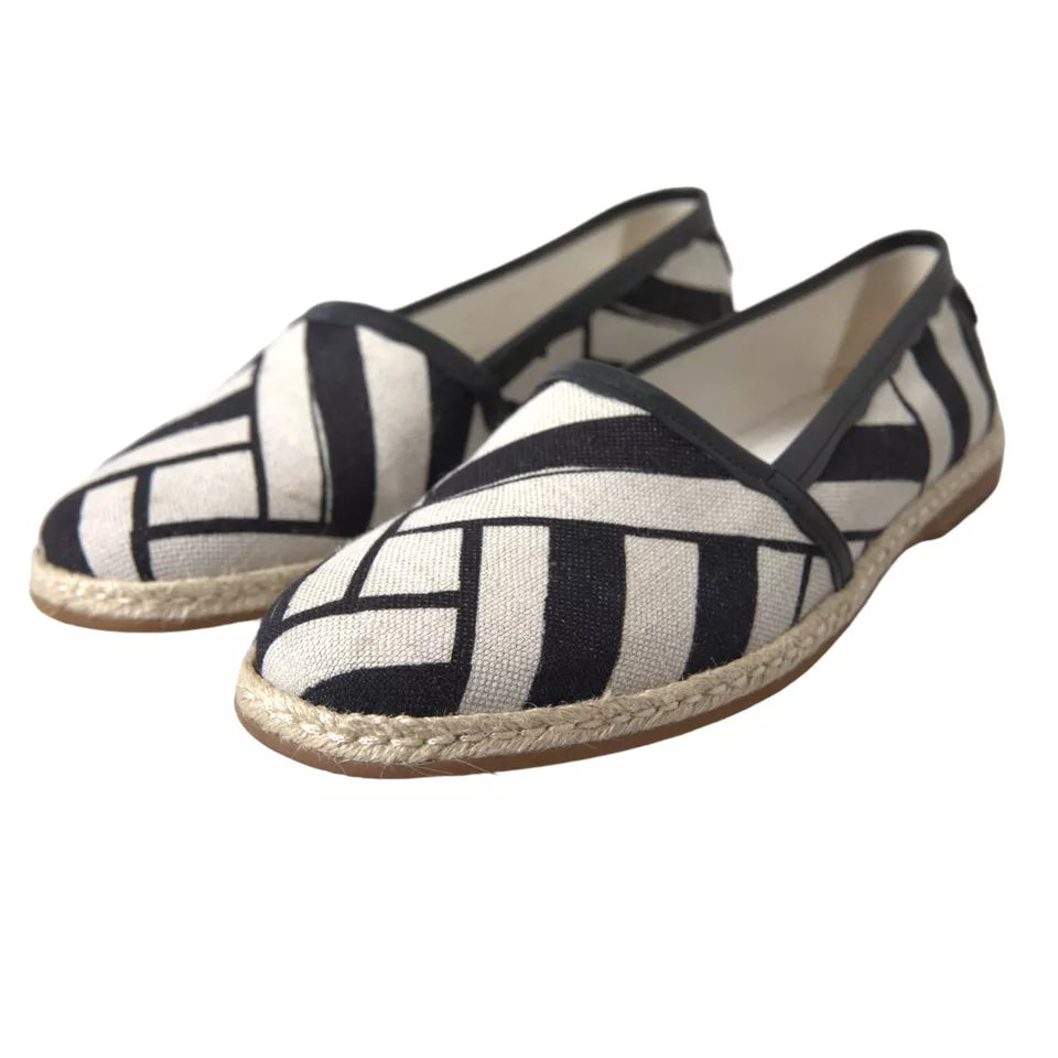 Zwarte en witte espadrilles met strepen