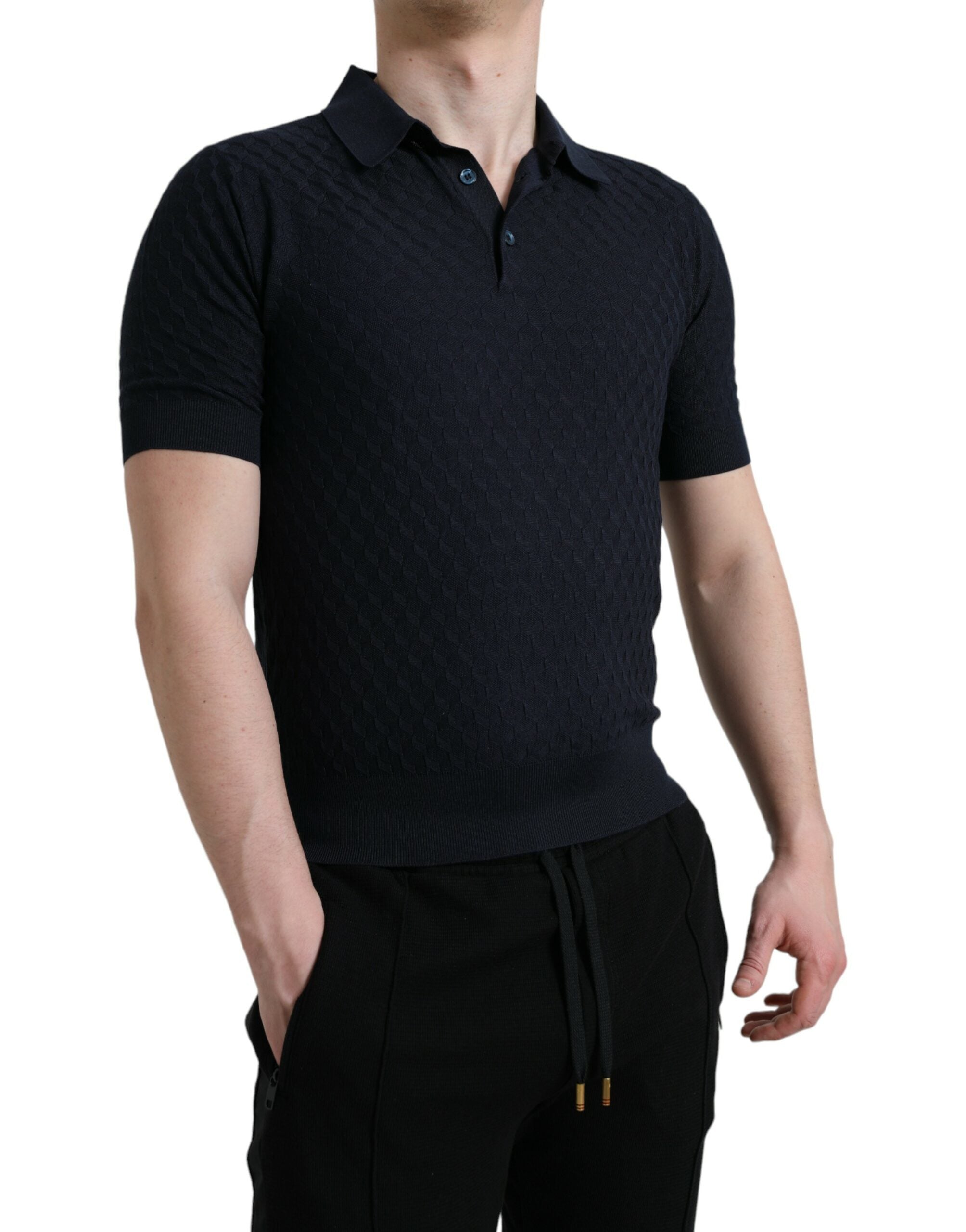 Donkerblauw poloshirt met korte mouwen en kraag