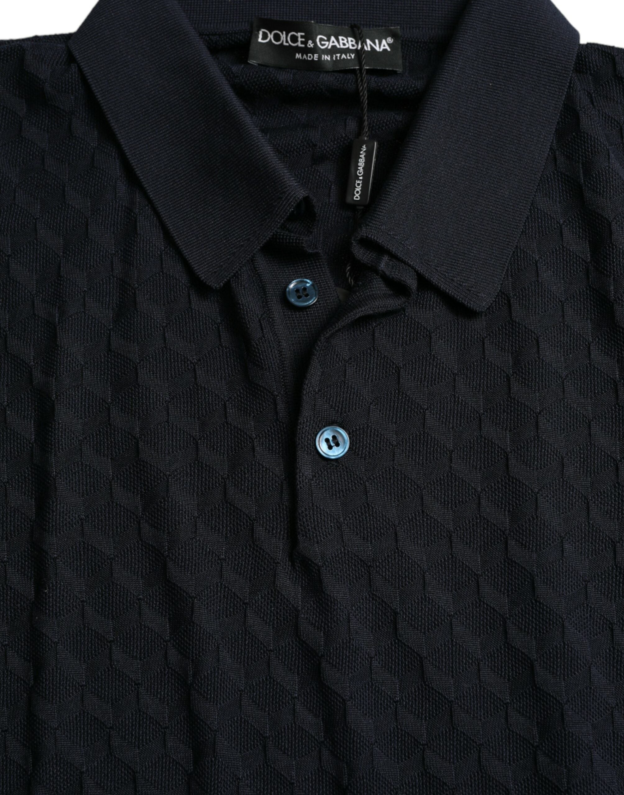 Donkerblauw poloshirt met korte mouwen en kraag