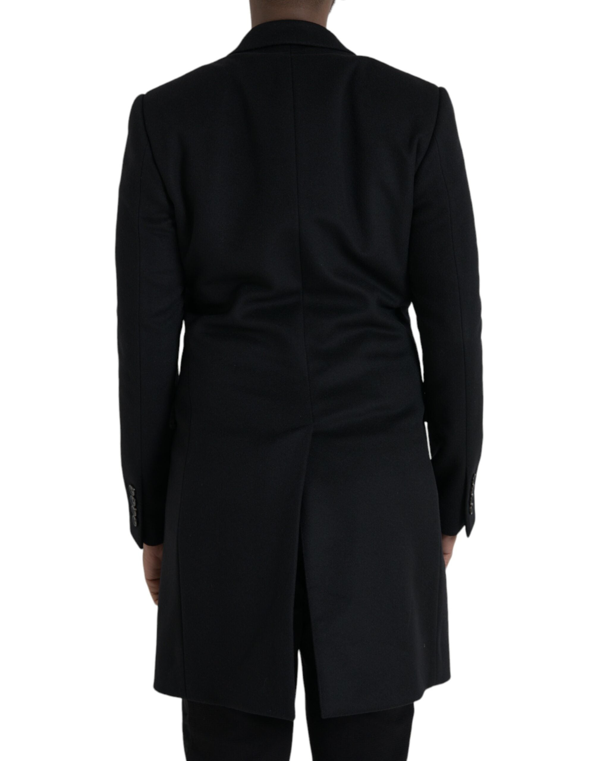 Zwarte trenchcoat met enkele rij knopen