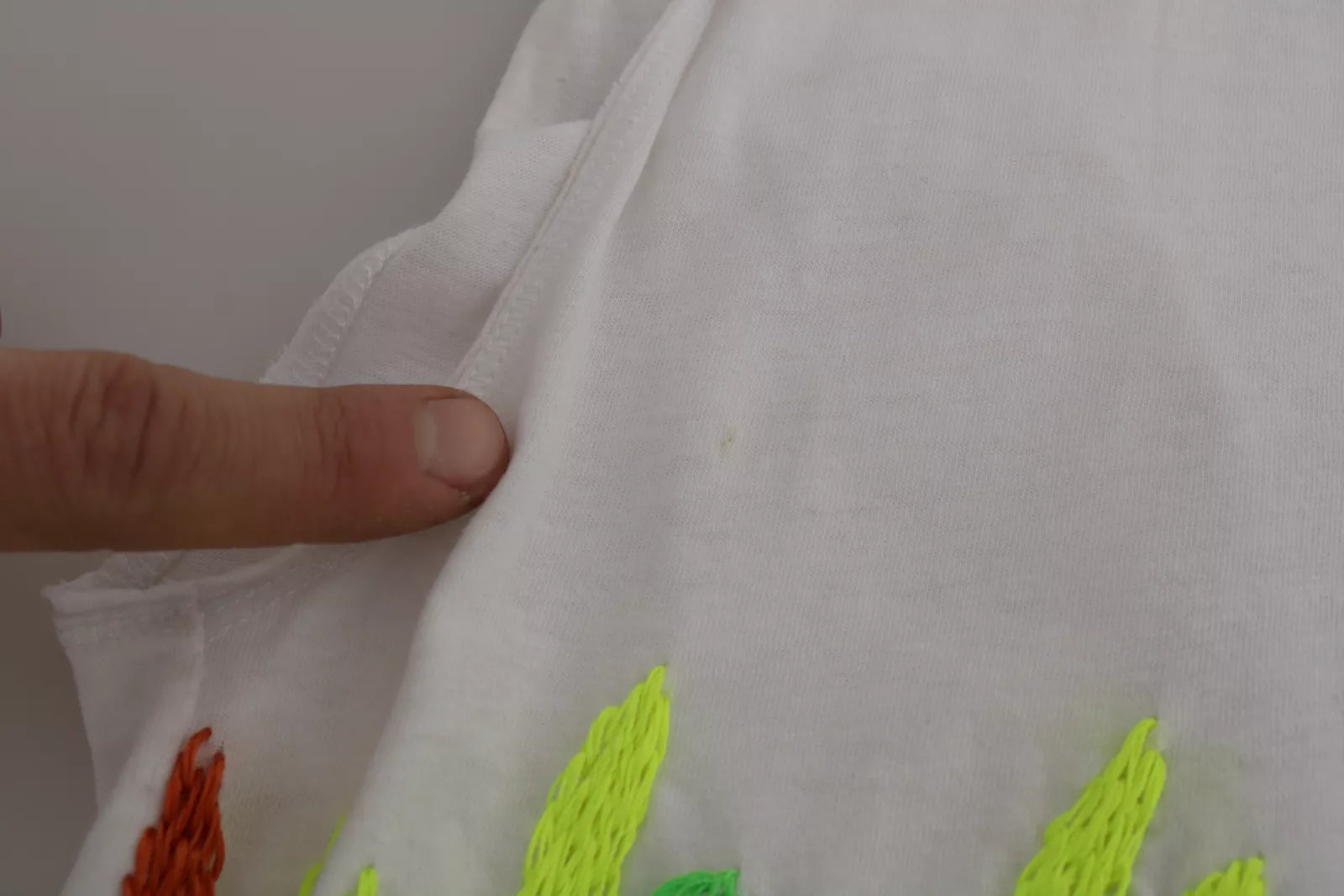Zwart-witte ronde hals mouwloze katoenen blouse