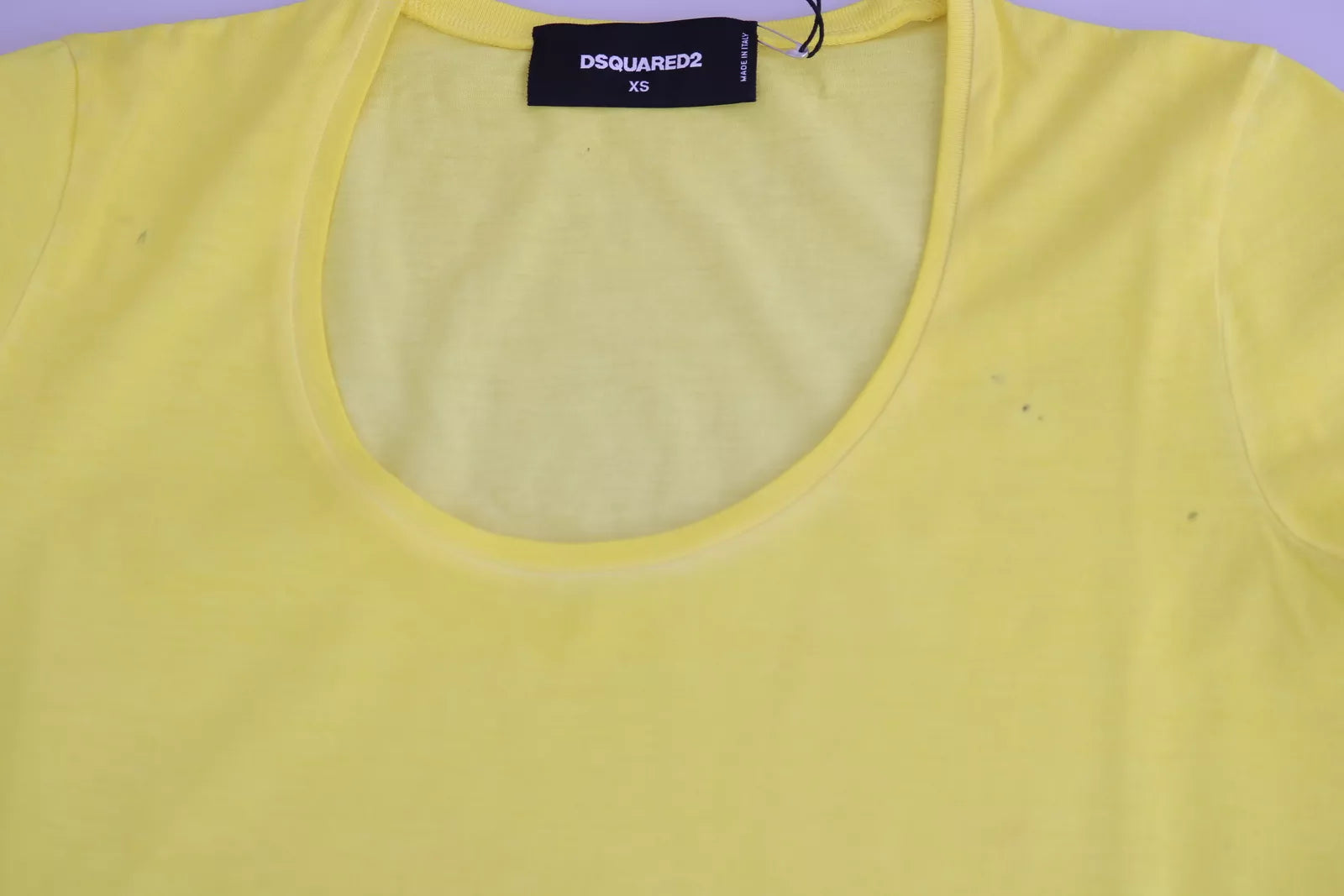 Geel ronde hals shirt met korte mouwen en topblouse