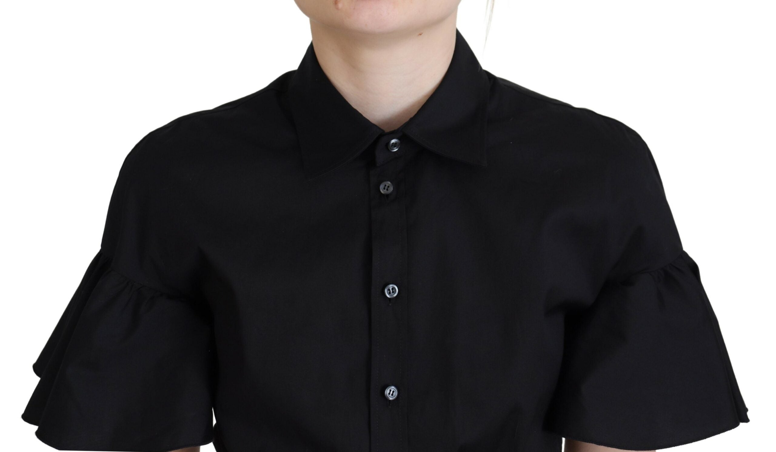 Zwarte crop top met kraag, korte mouwen en knoopjes