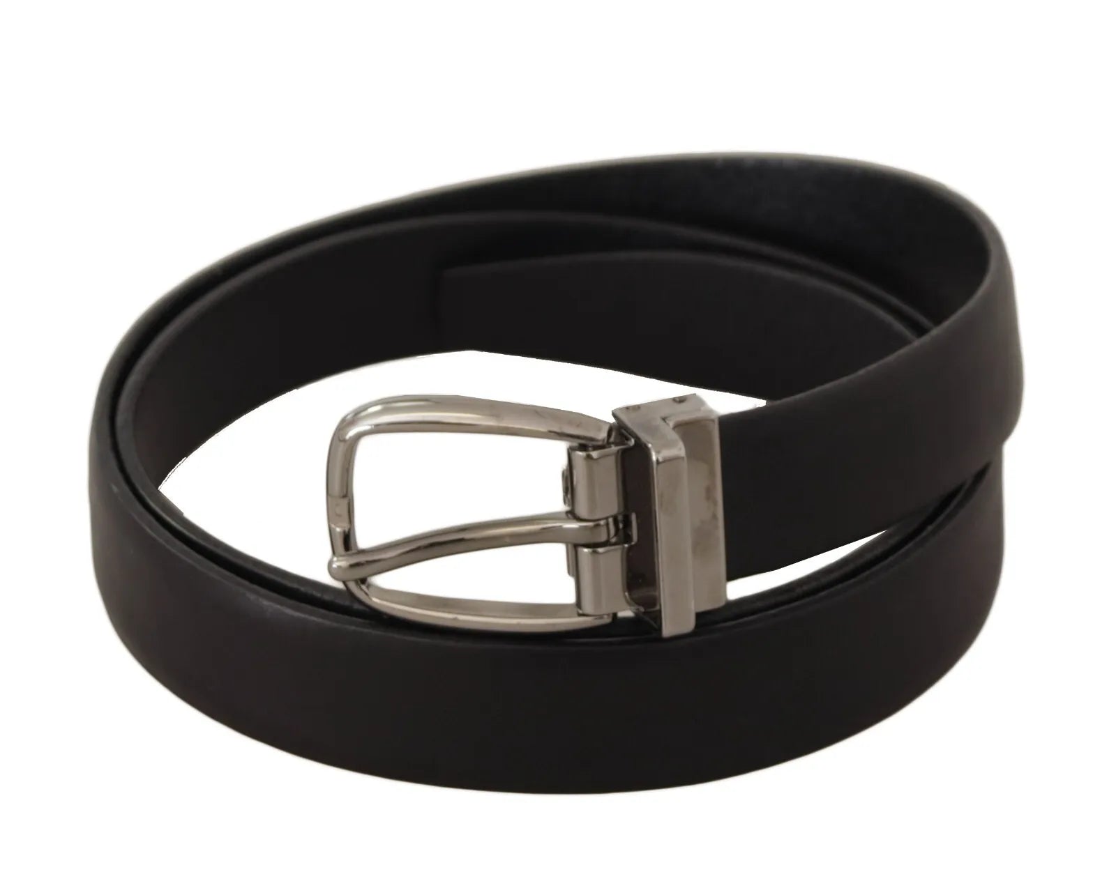 Zwarte klassieke leren riem met zilveren metalen gesp