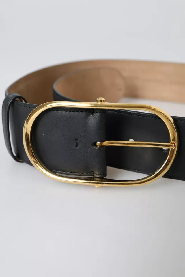 Zwarte leren riem met ovale metalen gesp en gouden details