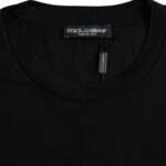 Zwart katoenen T-shirt met ronde hals en korte mouwen