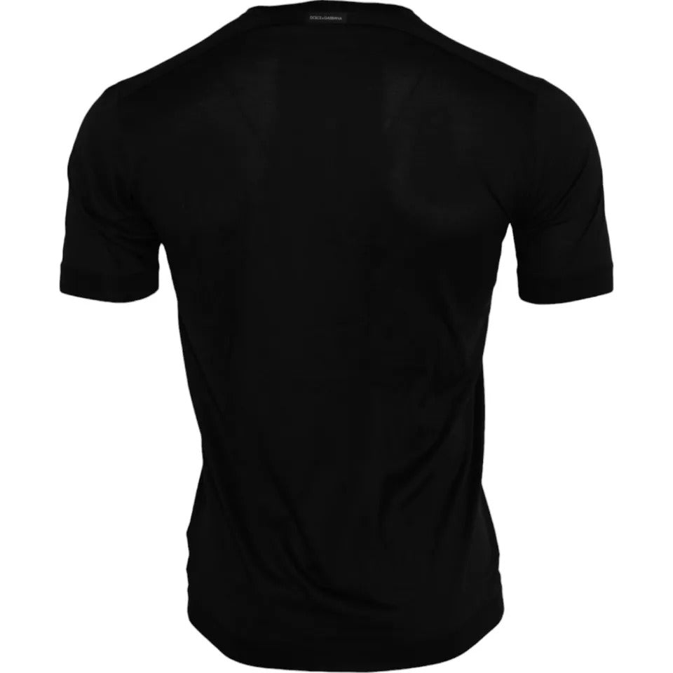 Zwarte zijden T-shirt met ronde hals en korte mouwen