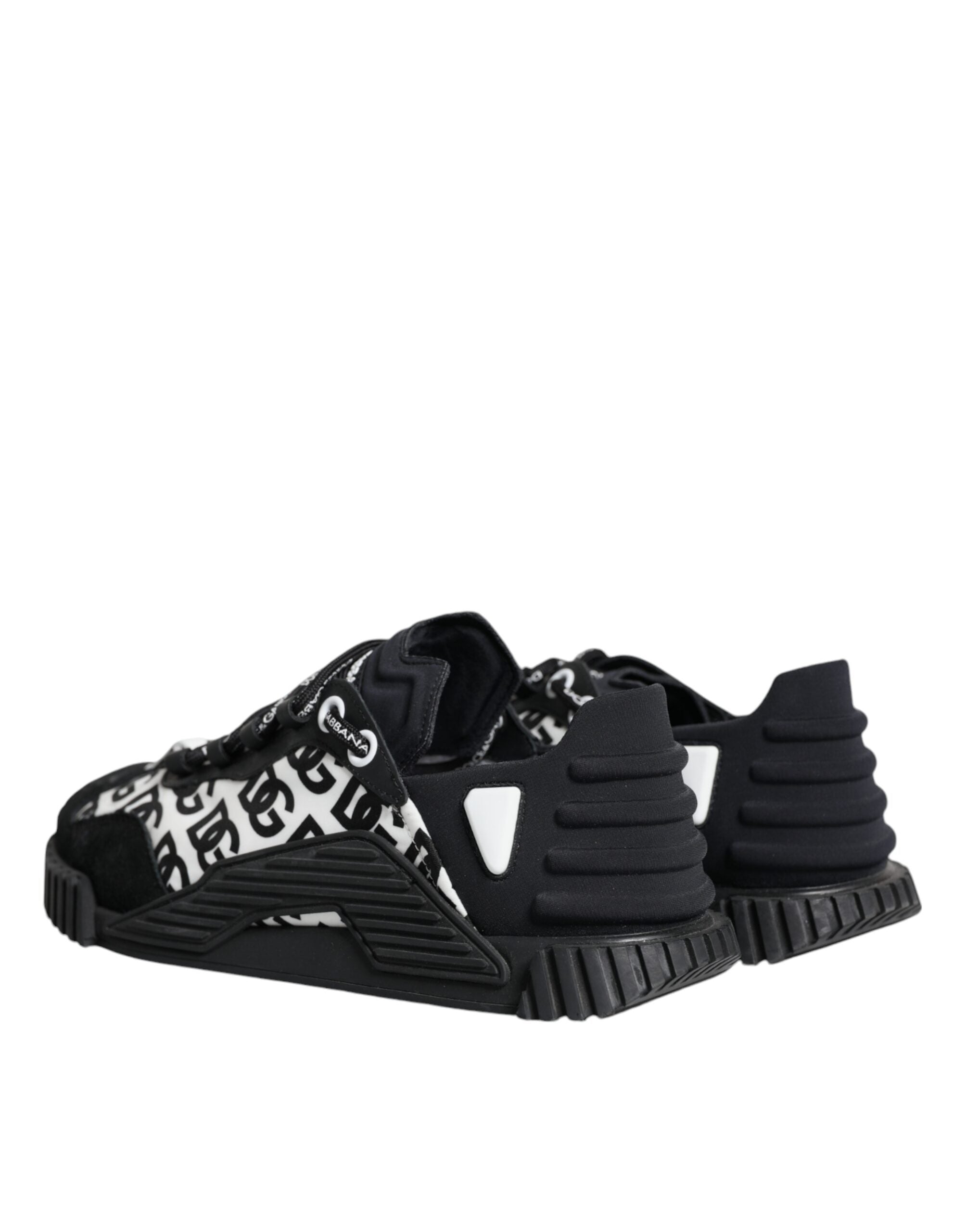 Zwarte NS1 veterschoenen met logo en lage bovenkant