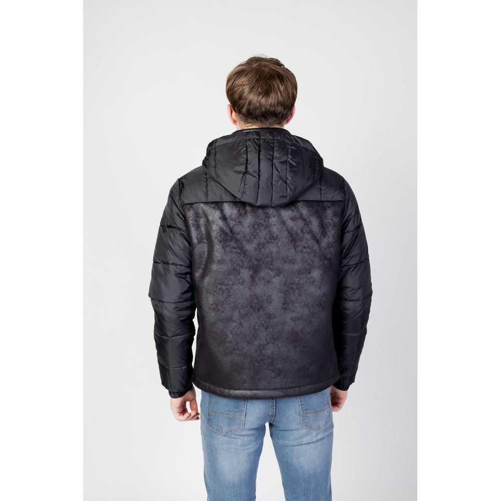 Zwarte polyester jassen en jassen