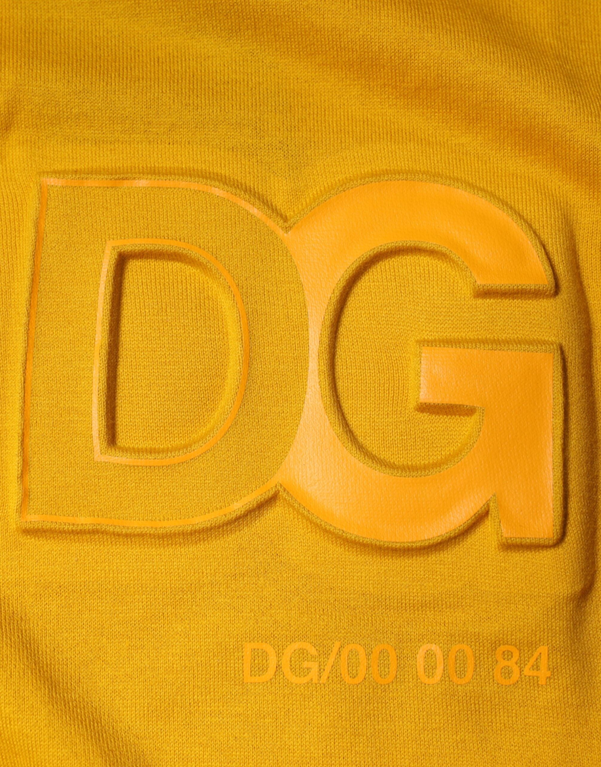 Mosterdkleurig T-shirt met ronde hals en reliëflogo