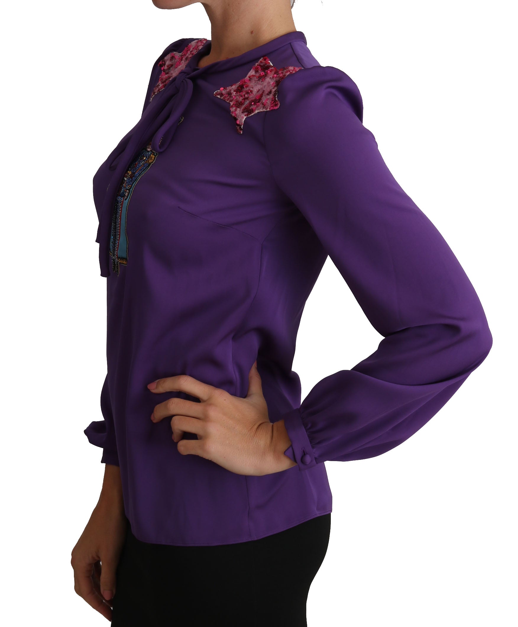 Paarse blouse met sprookjesachtige versiering van de prins