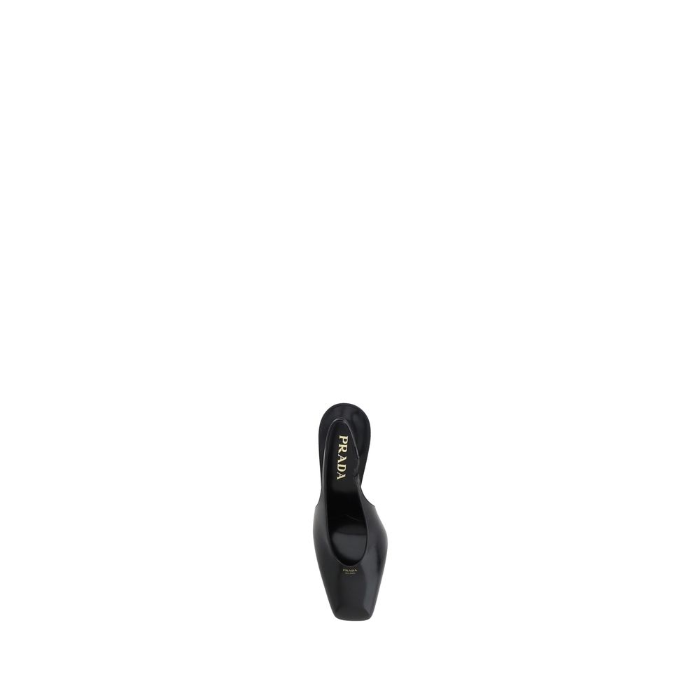 Zwarte kalfsleren pumps