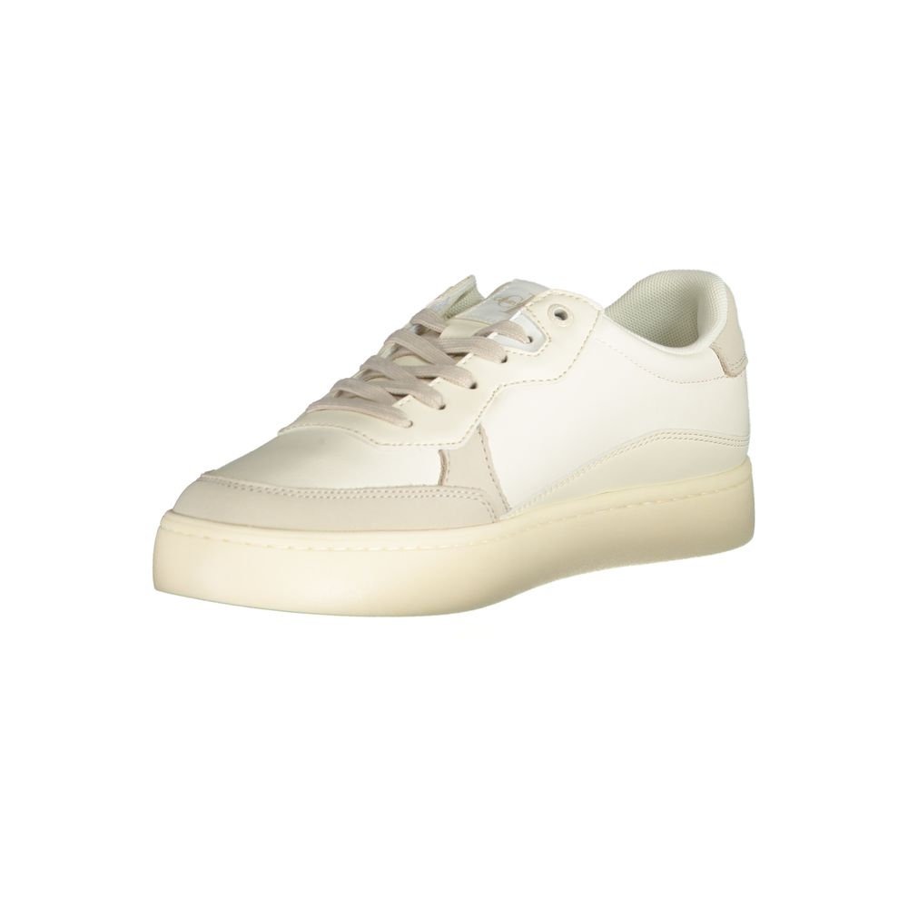Elegante witte sneakers met contrasterende accenten