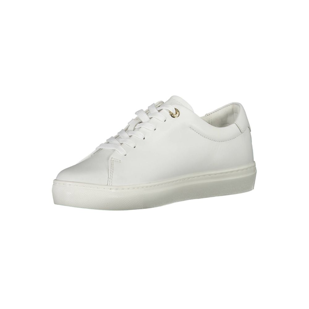 Witte leren damessneaker