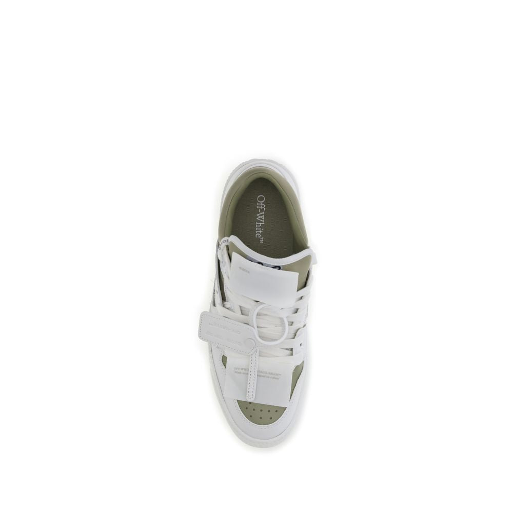 De Low Top 3.0 Off Court Sneakers