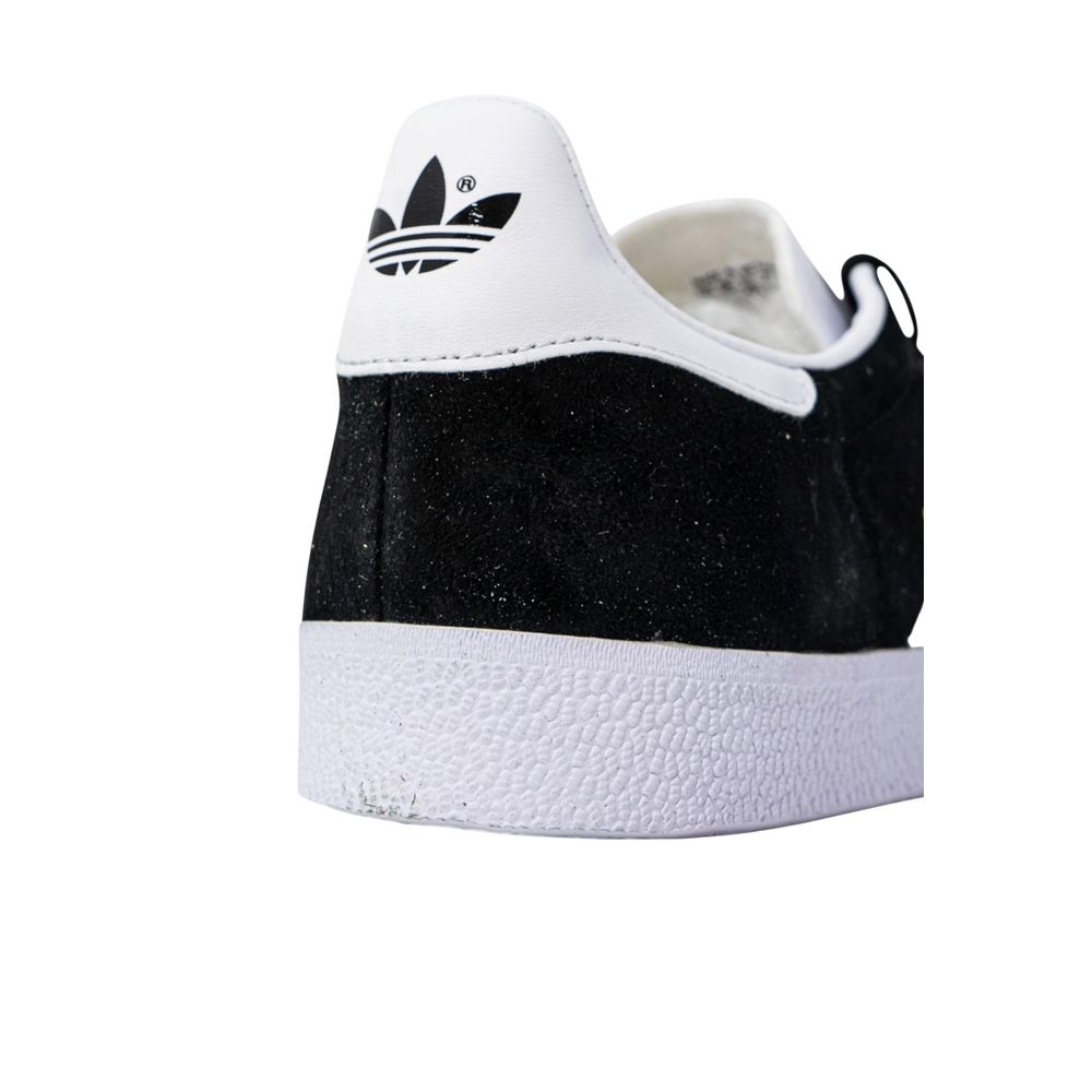 Zwarte polyethyleen sneaker