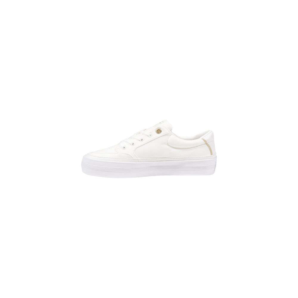 Crèmekleurige sneaker van gerecycled katoen