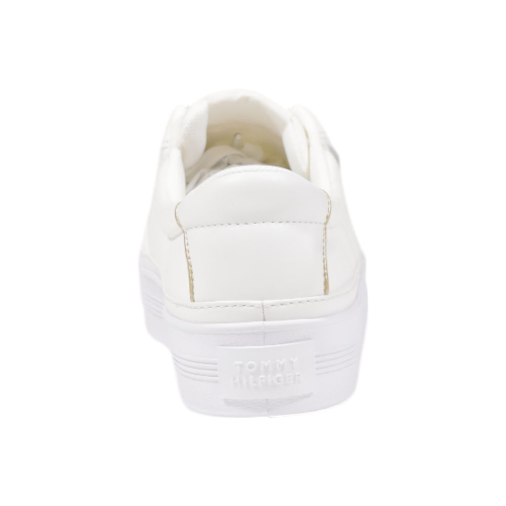 Crèmekleurige sneaker van gerecycled katoen