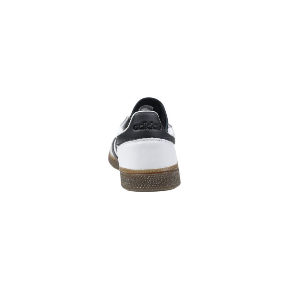 Zwart-witte leren sneaker