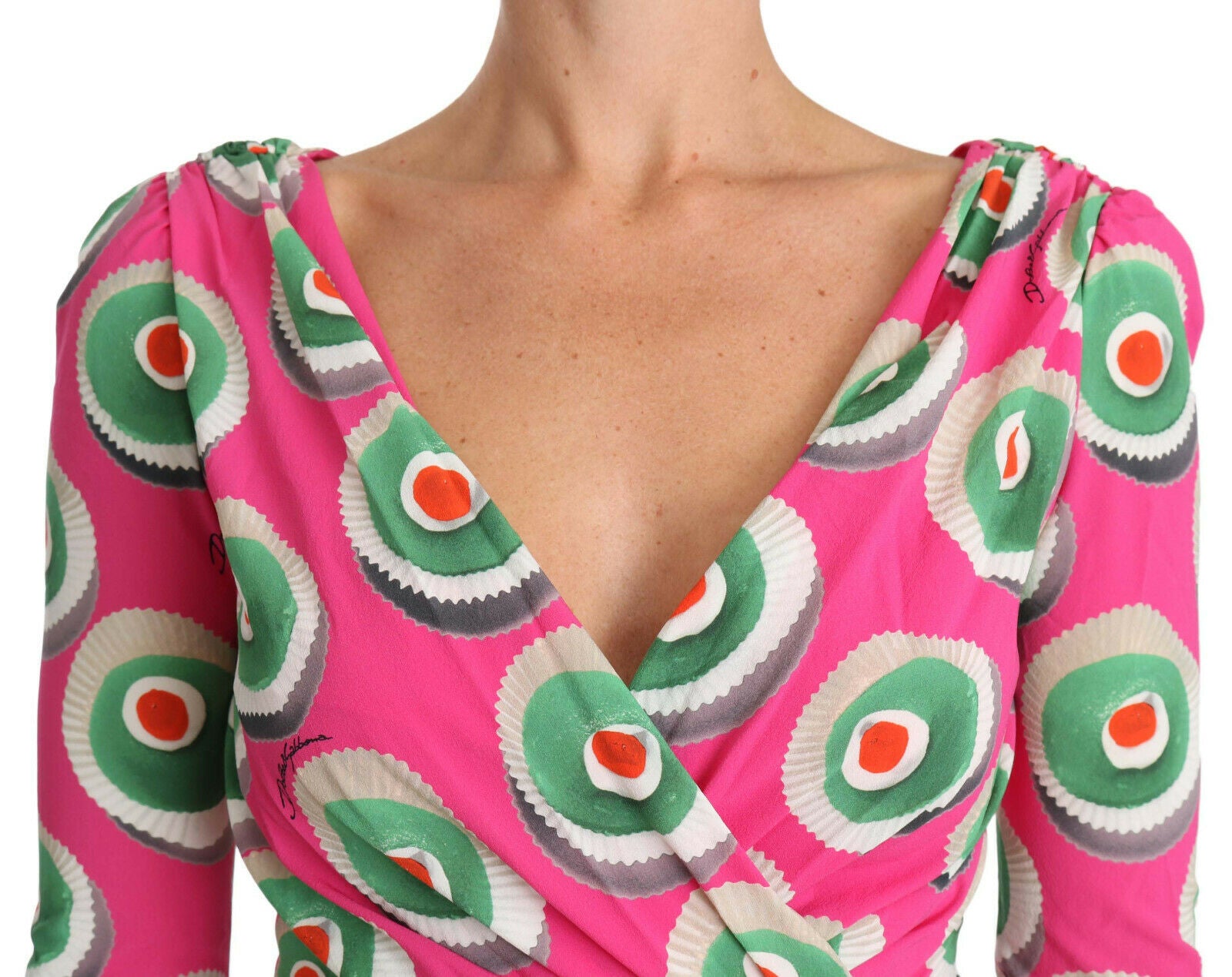 Roze zijden cup cake kokerjurk met stretch
