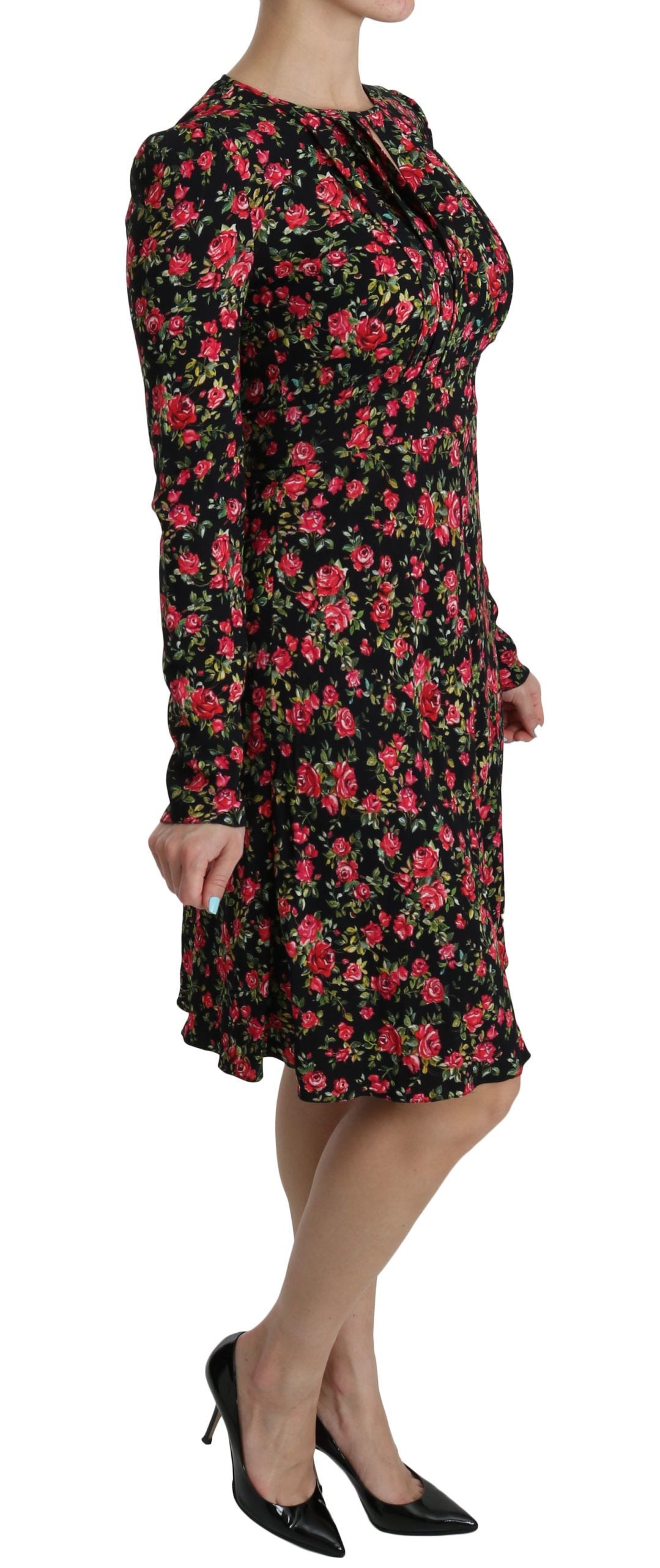 Zwarte bloemenjurk met lange mouwen tot op de knie