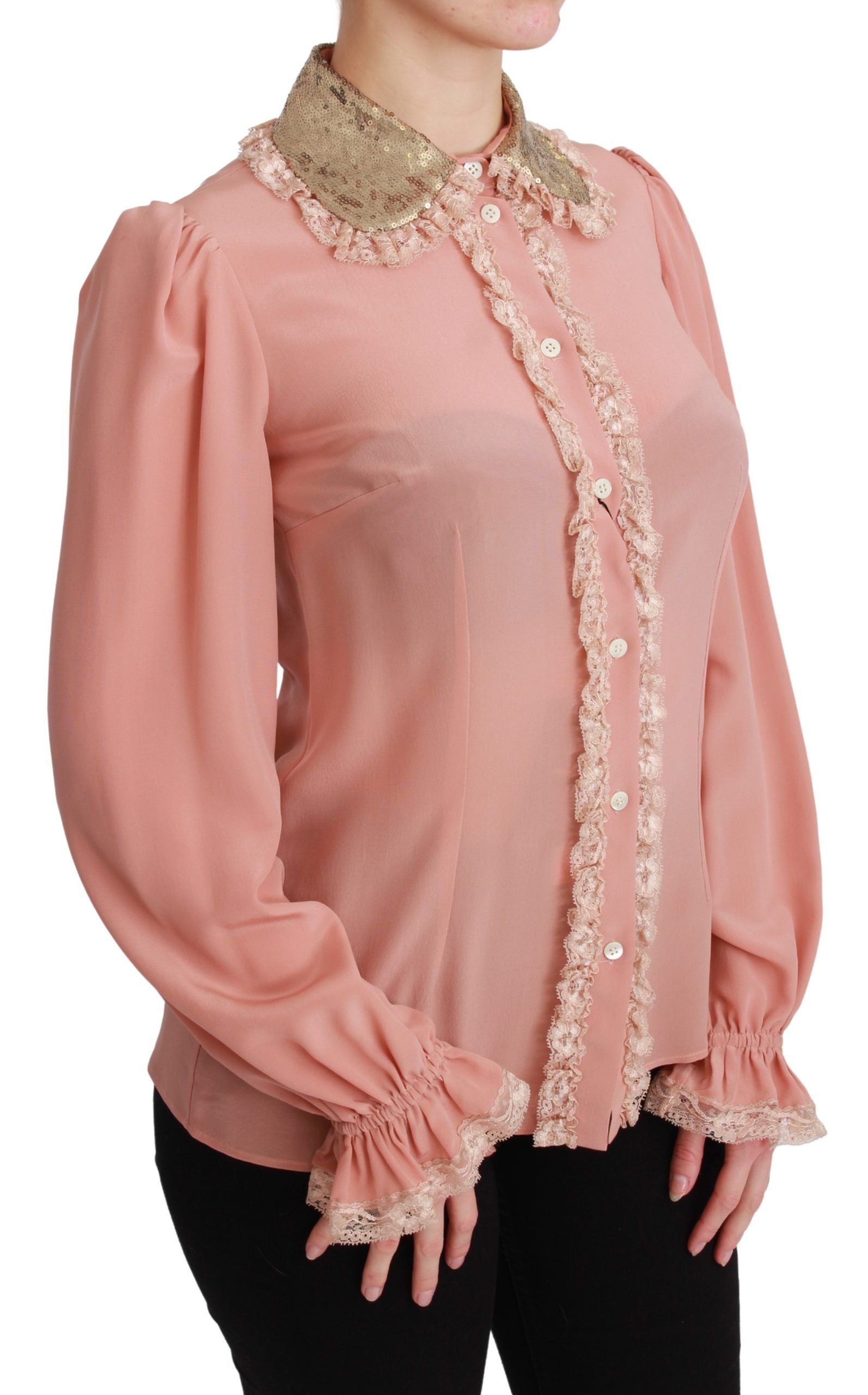 Roze zijden blouse met gouden pailletten en kant