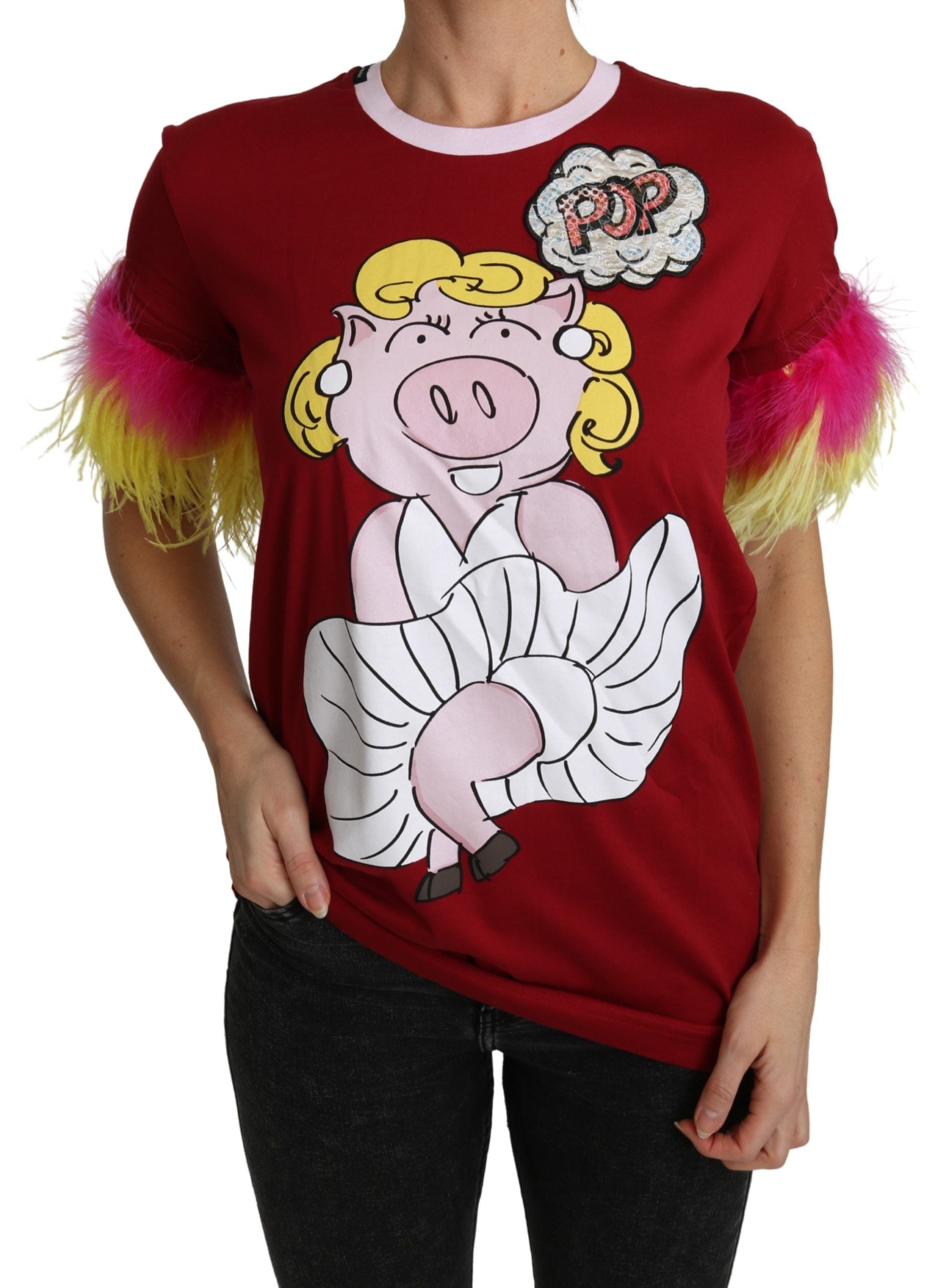 T-shirt met rode varkensprint en verenmouwen