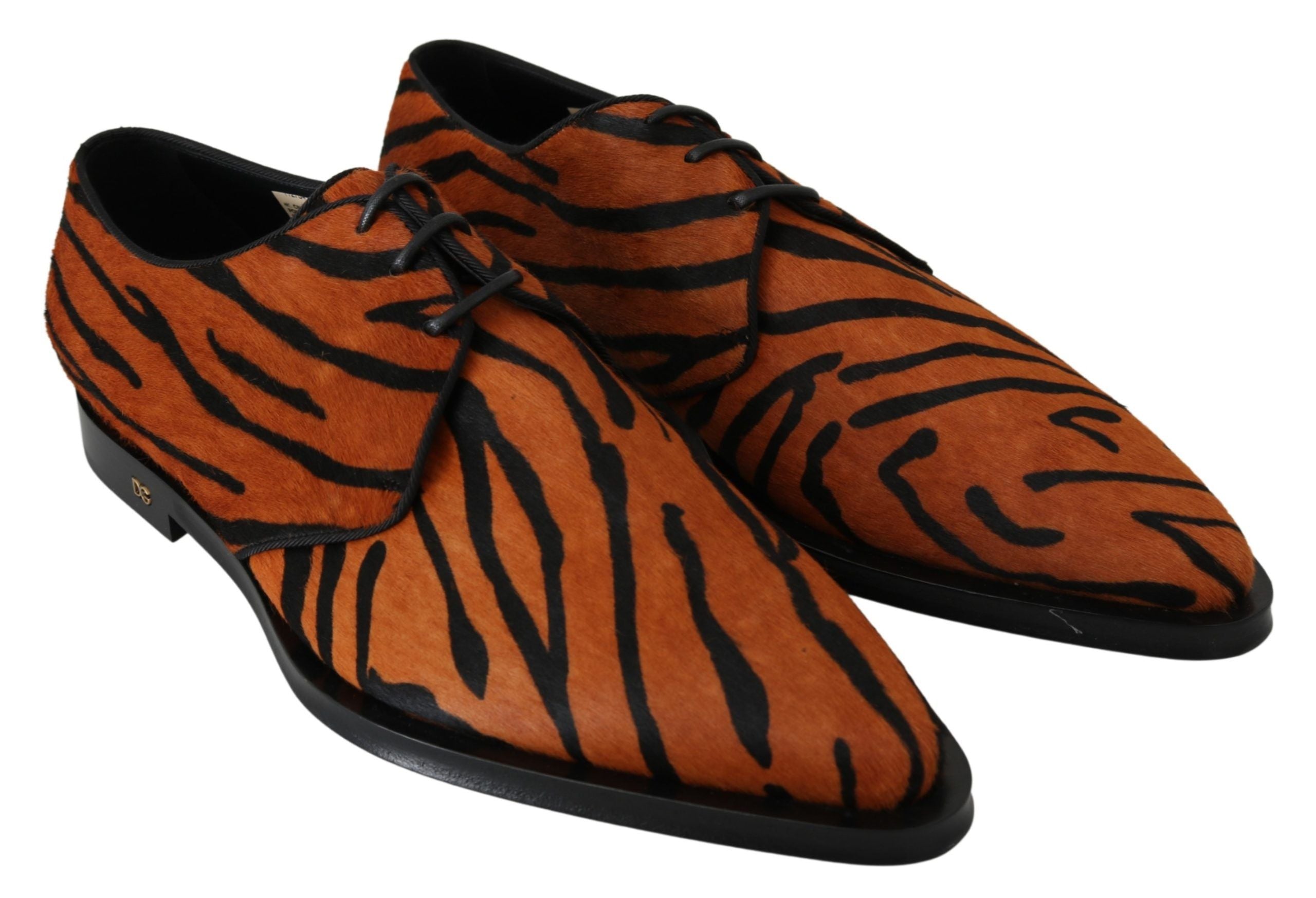 Oranje ponyhaar formele jurk broque schoenen
