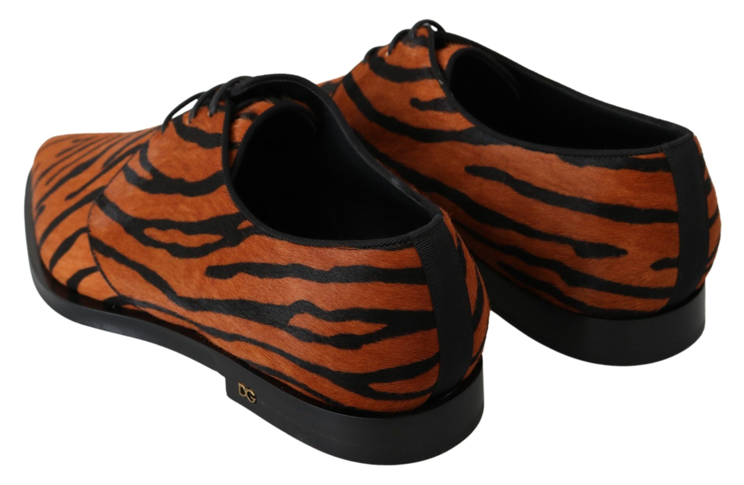 Oranje ponyhaar formele jurk broque schoenen