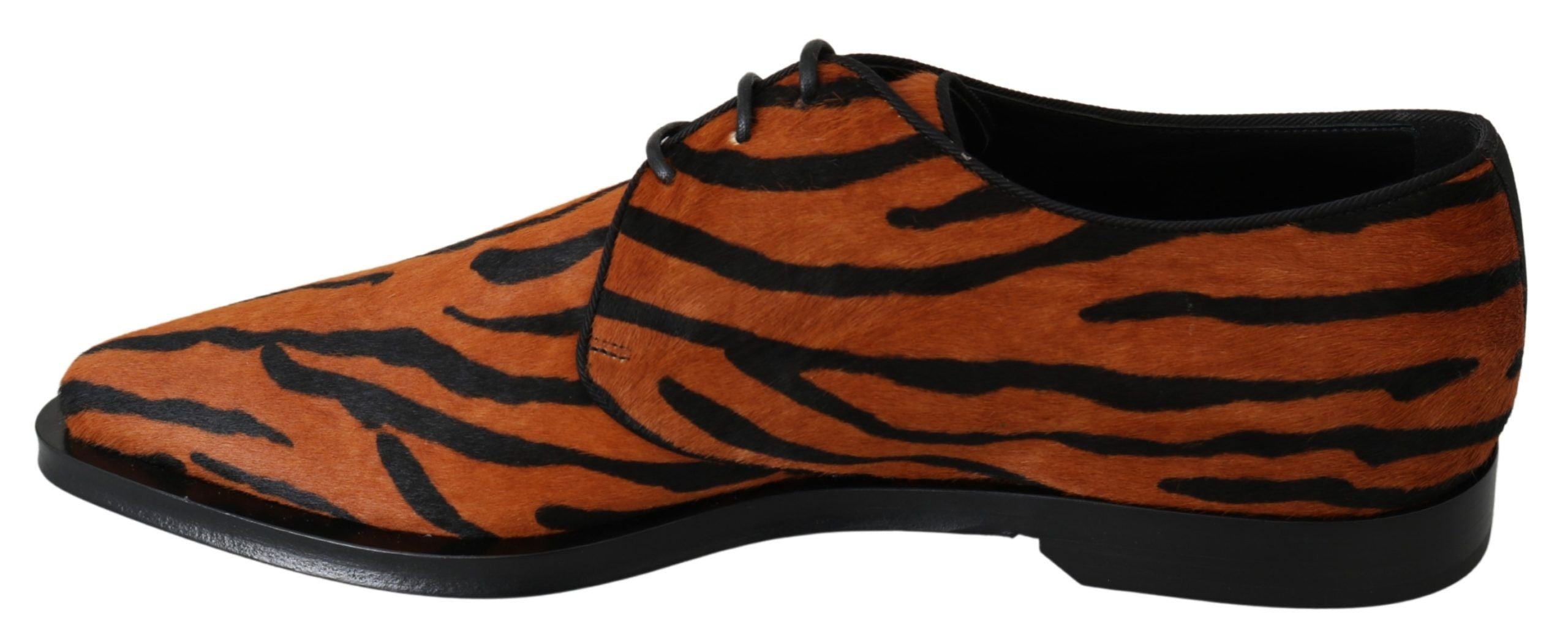 Oranje ponyhaar formele jurk broque schoenen