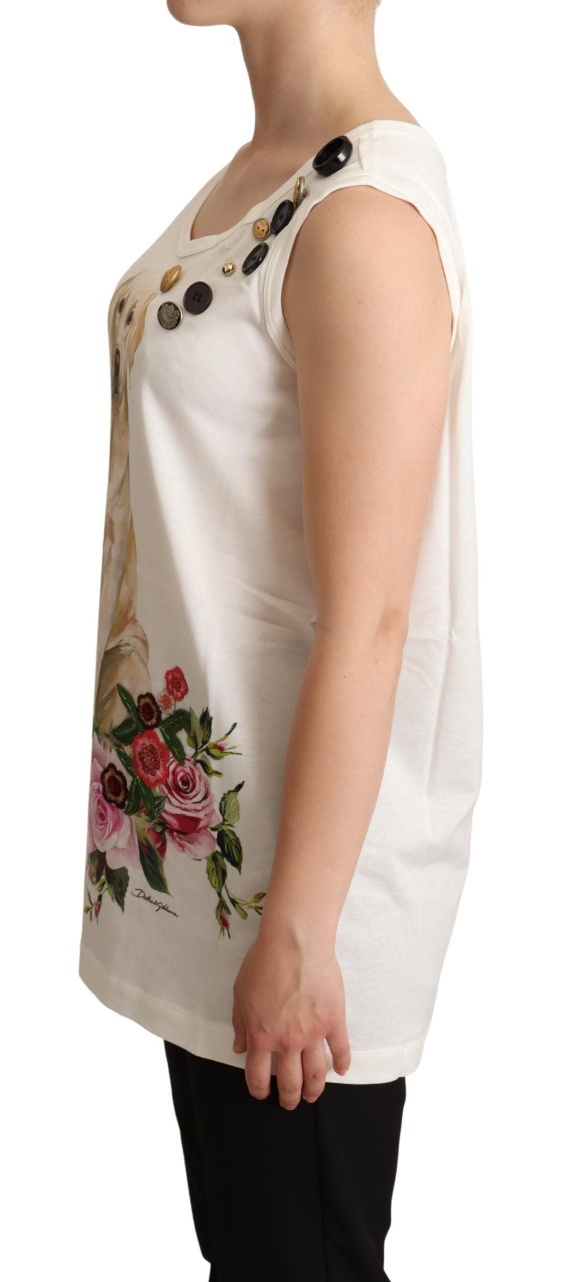 Wit T-shirt met bloemenprint en versierd met hondenprint