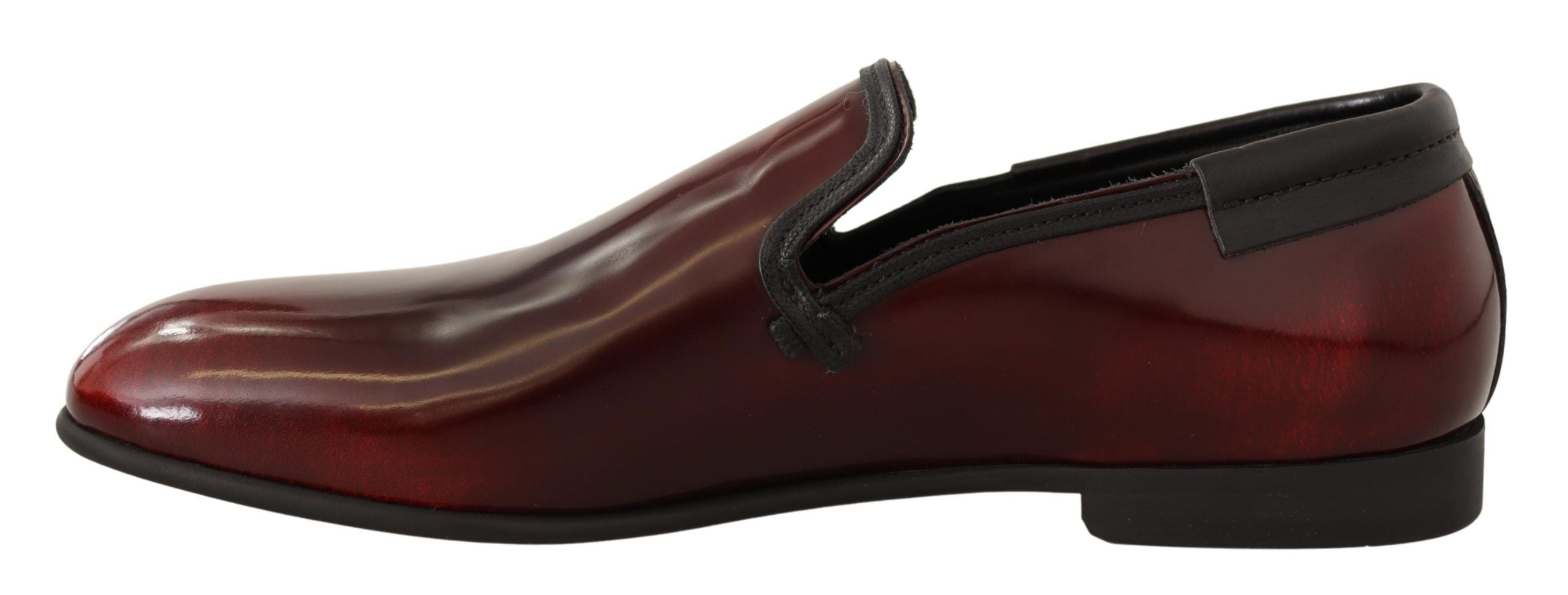 Bordeaux lakleren loafers