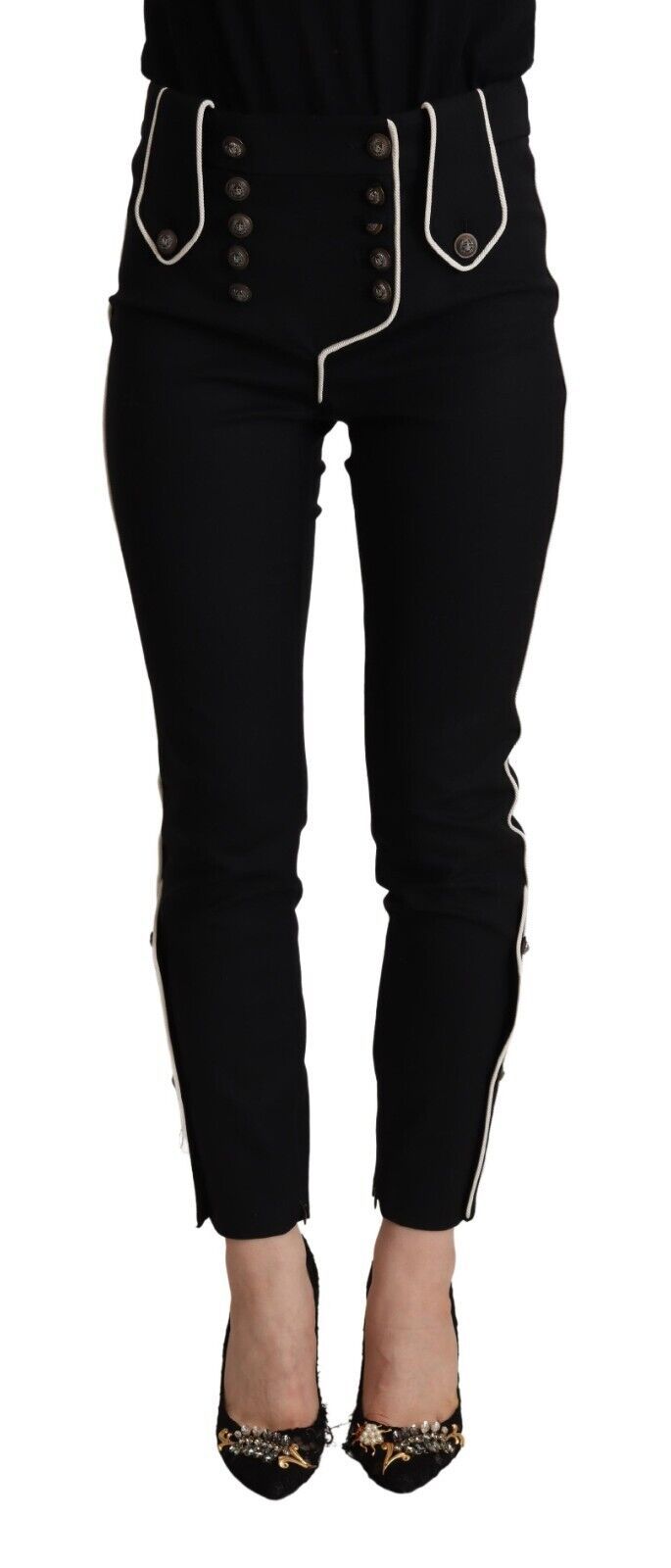 Zwarte, middelhoge taille, slim fit broek met knoopversiering