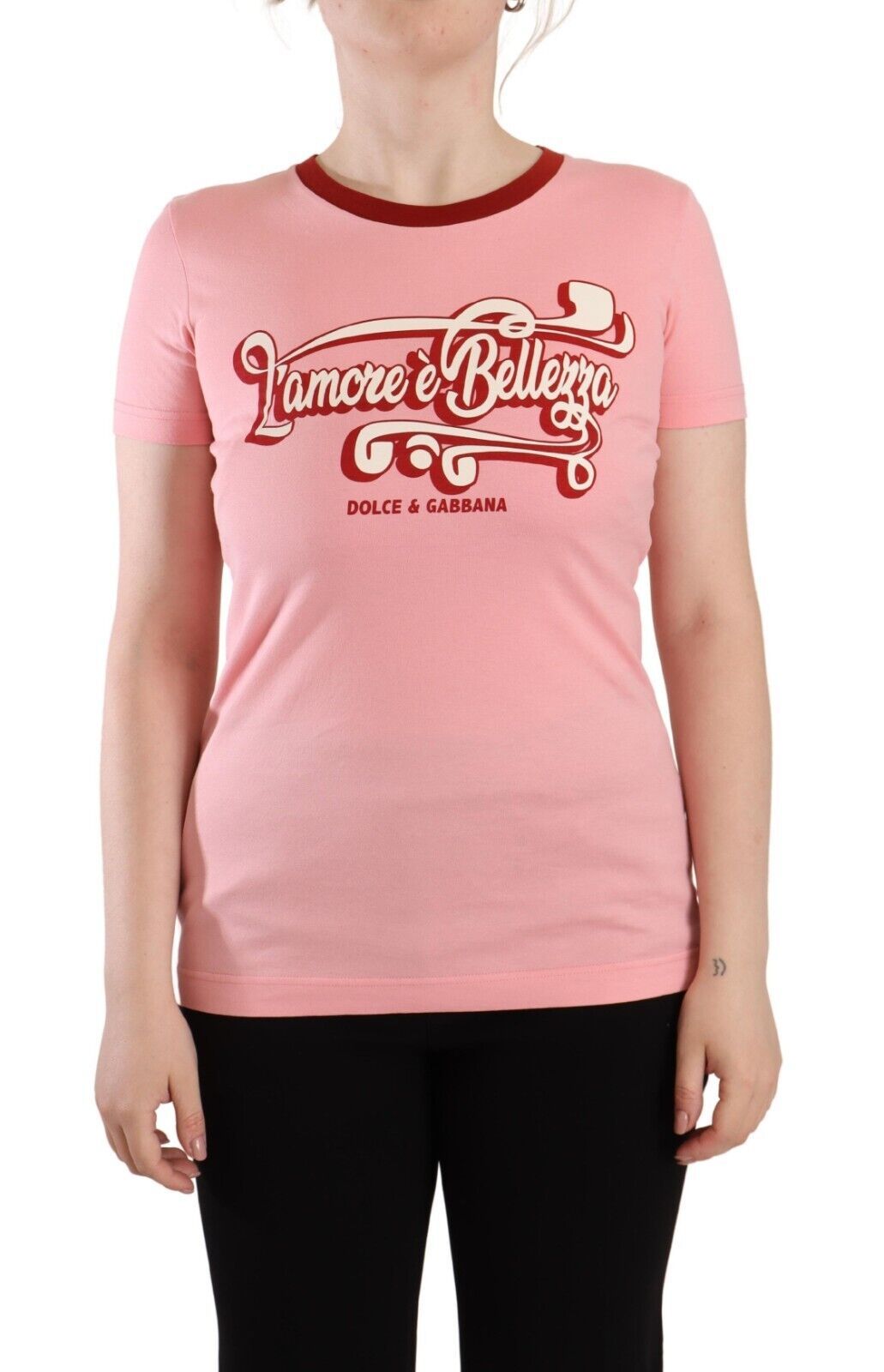 Roze katoenen T-shirt met korte mouwen en ronde hals