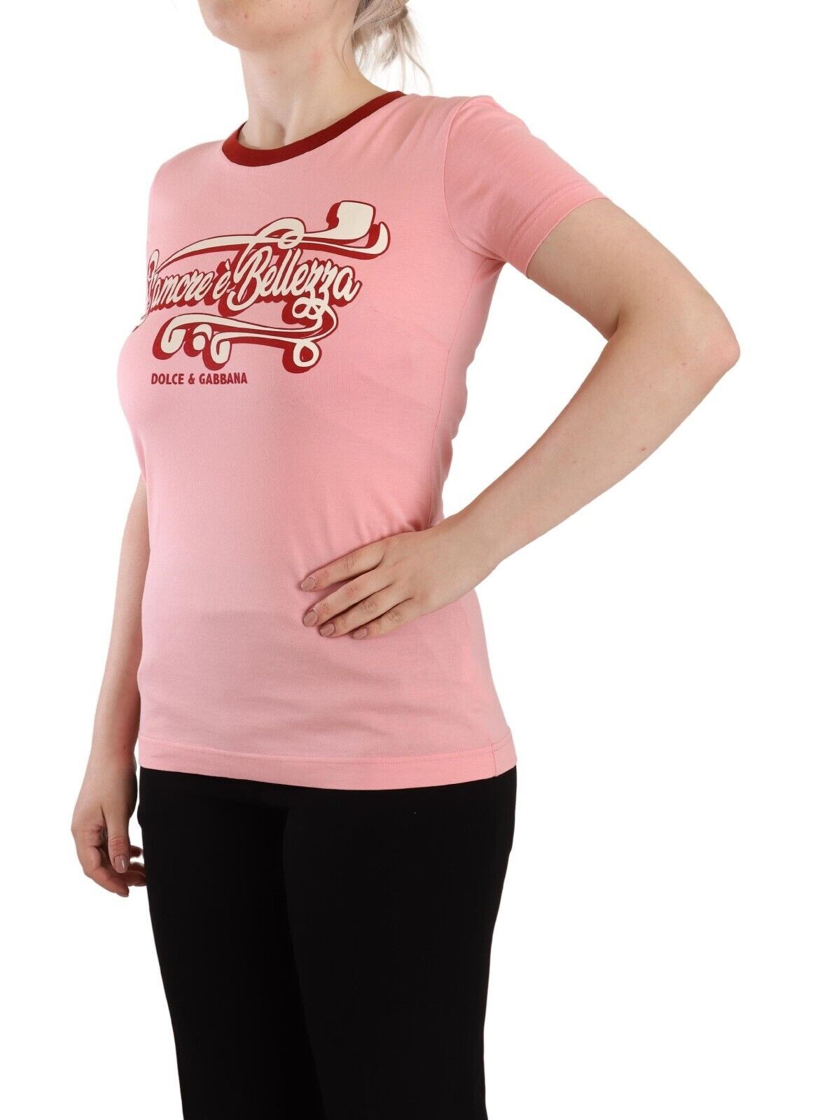 Roze katoenen T-shirt met korte mouwen en ronde hals