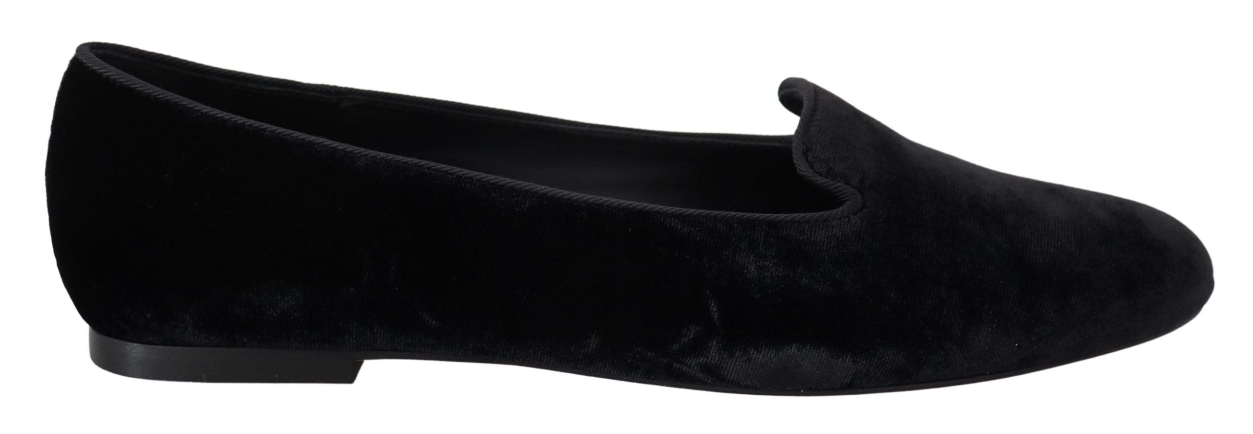 Zwarte fluwelen instappers, loafers en platte schoenen