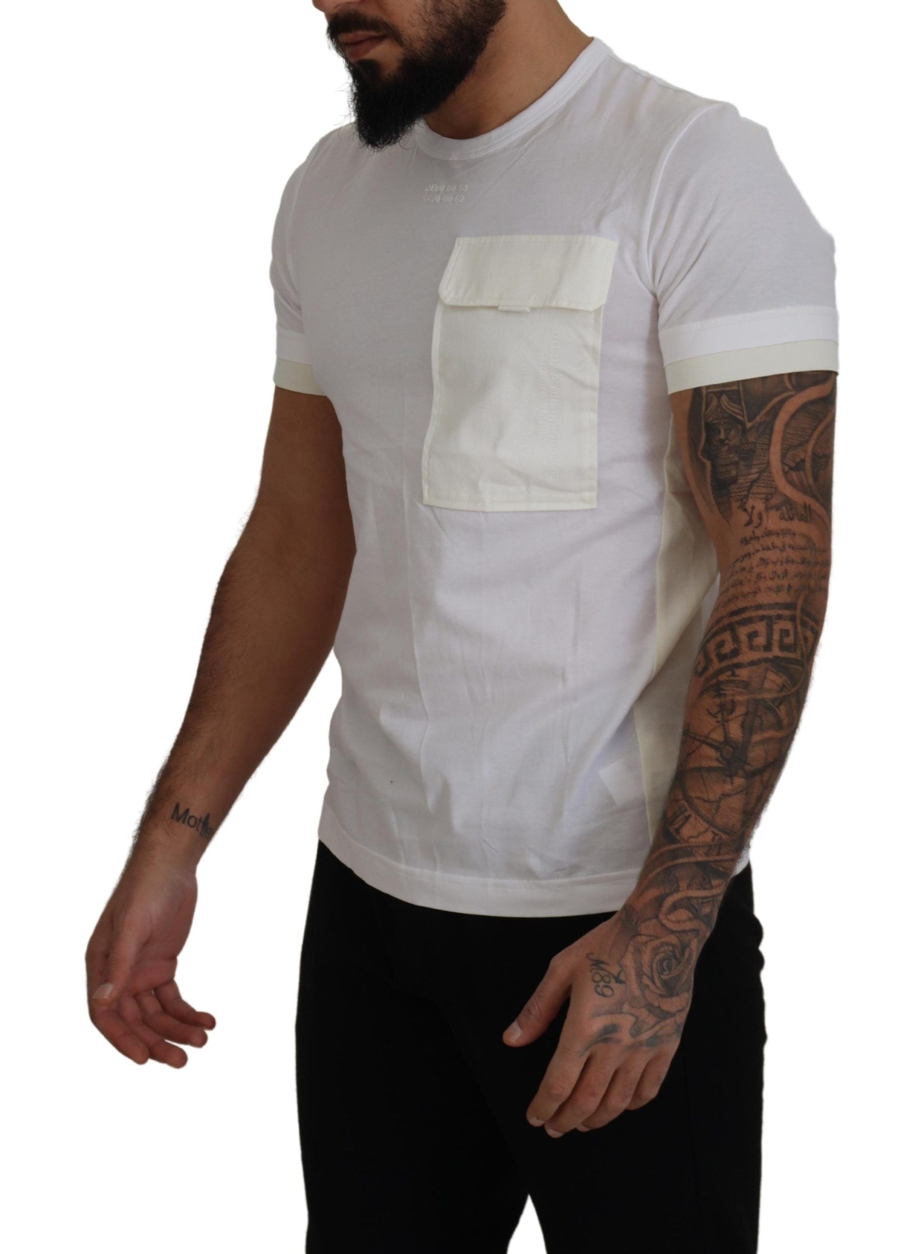 Wit T-shirt met klepzak en korte mouwen