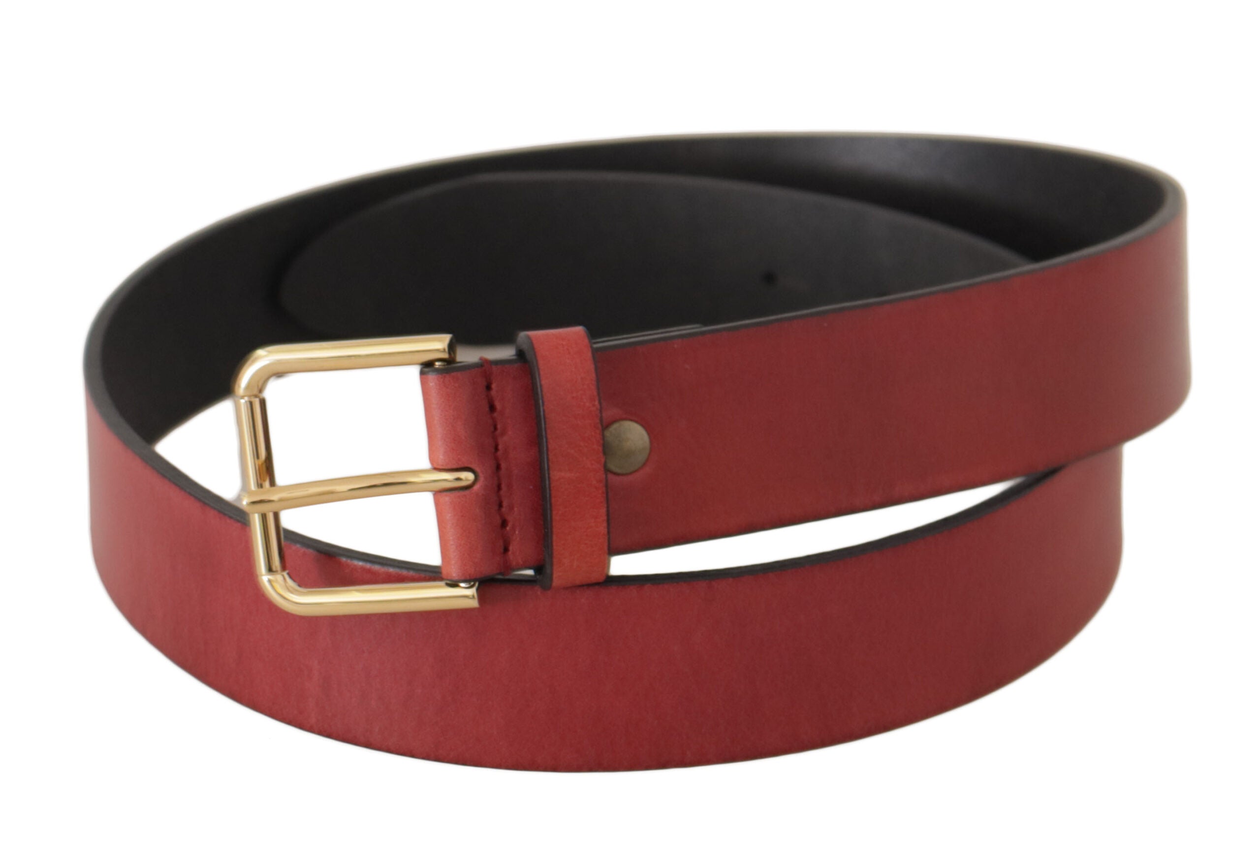 Rode leren riem met gouden logo en metalen gesp