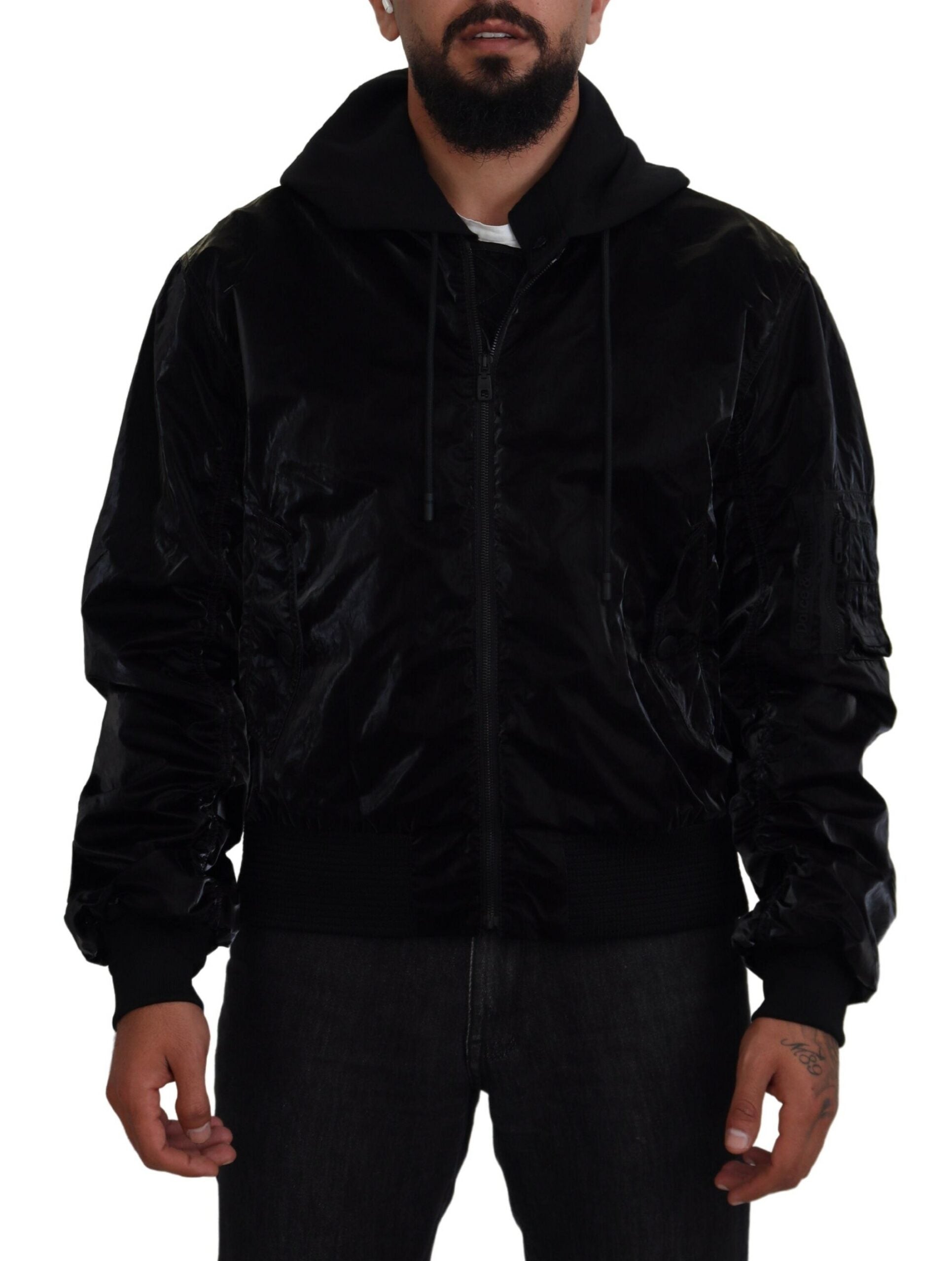 Zwarte nylon bomberjack met capuchon en volledige ritssluiting
