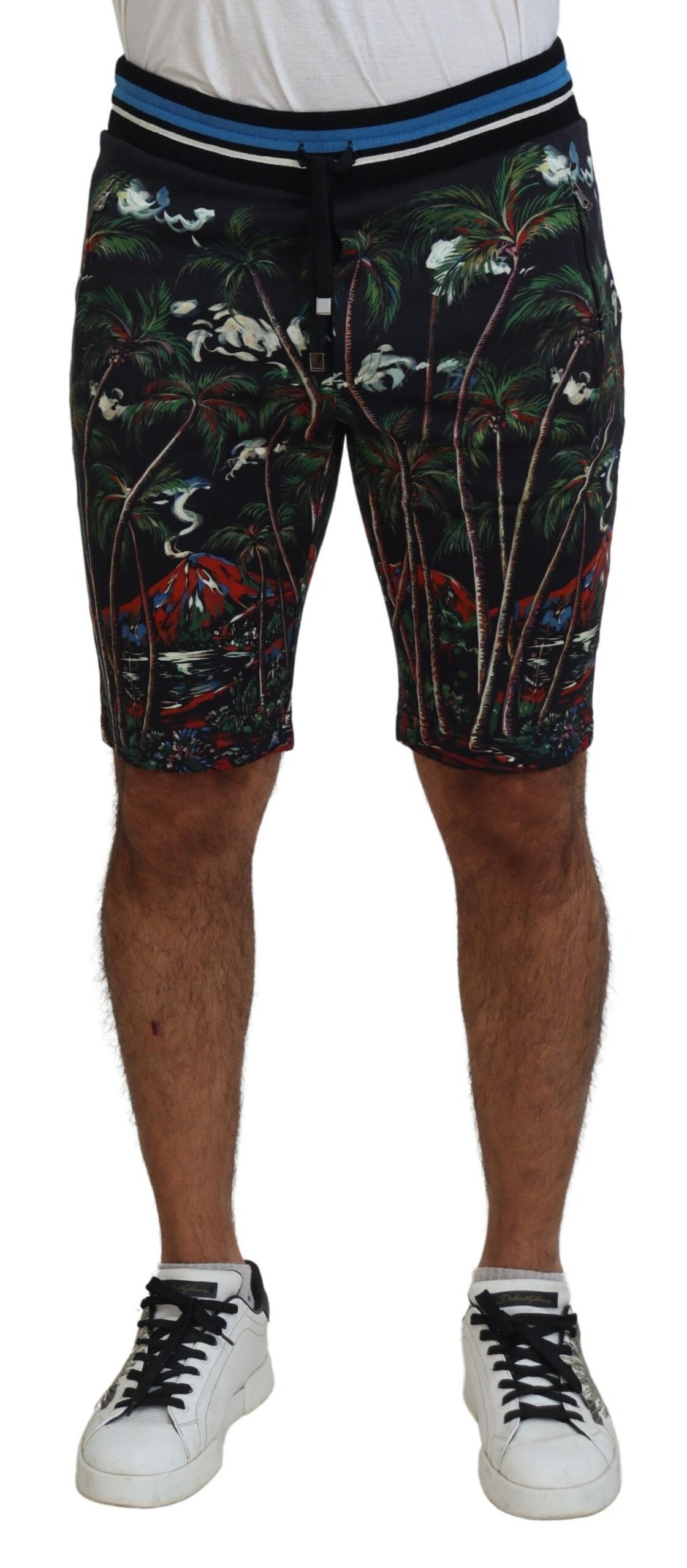 Zwarte katoenen casual shorts met vulkaanprint