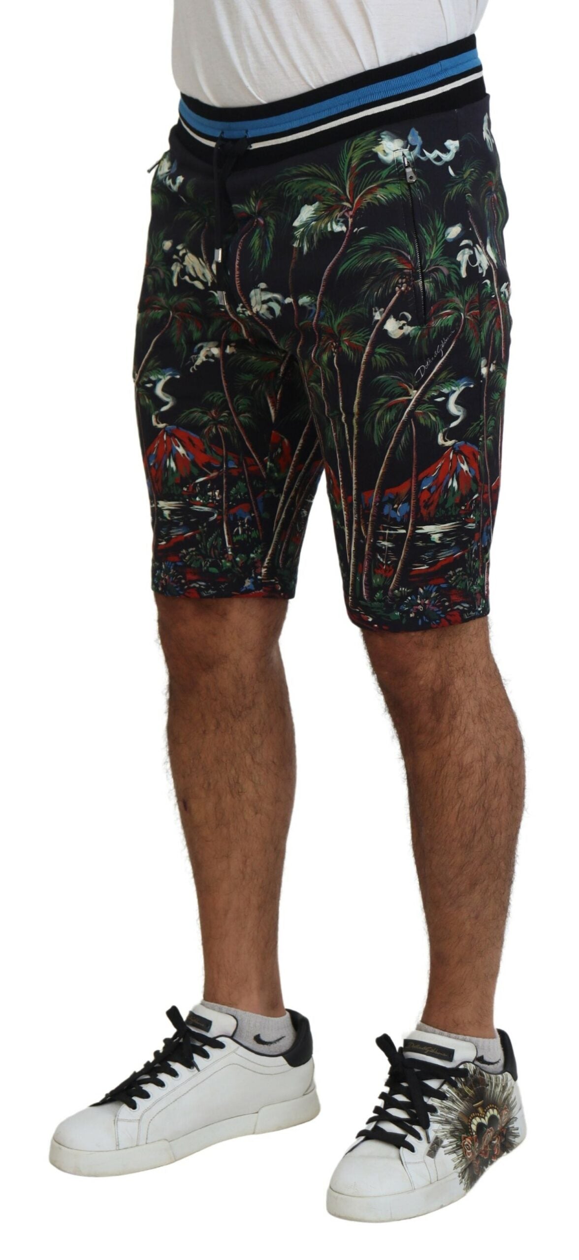 Zwarte katoenen casual shorts met vulkaanprint