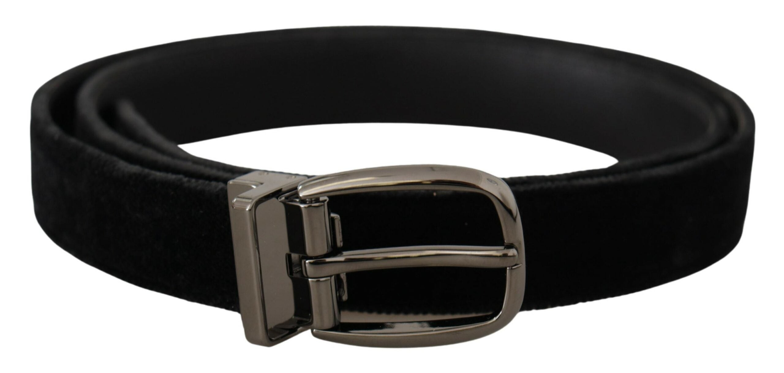 Zwarte fluwelen klassieke metalen riem met gegraveerd logo