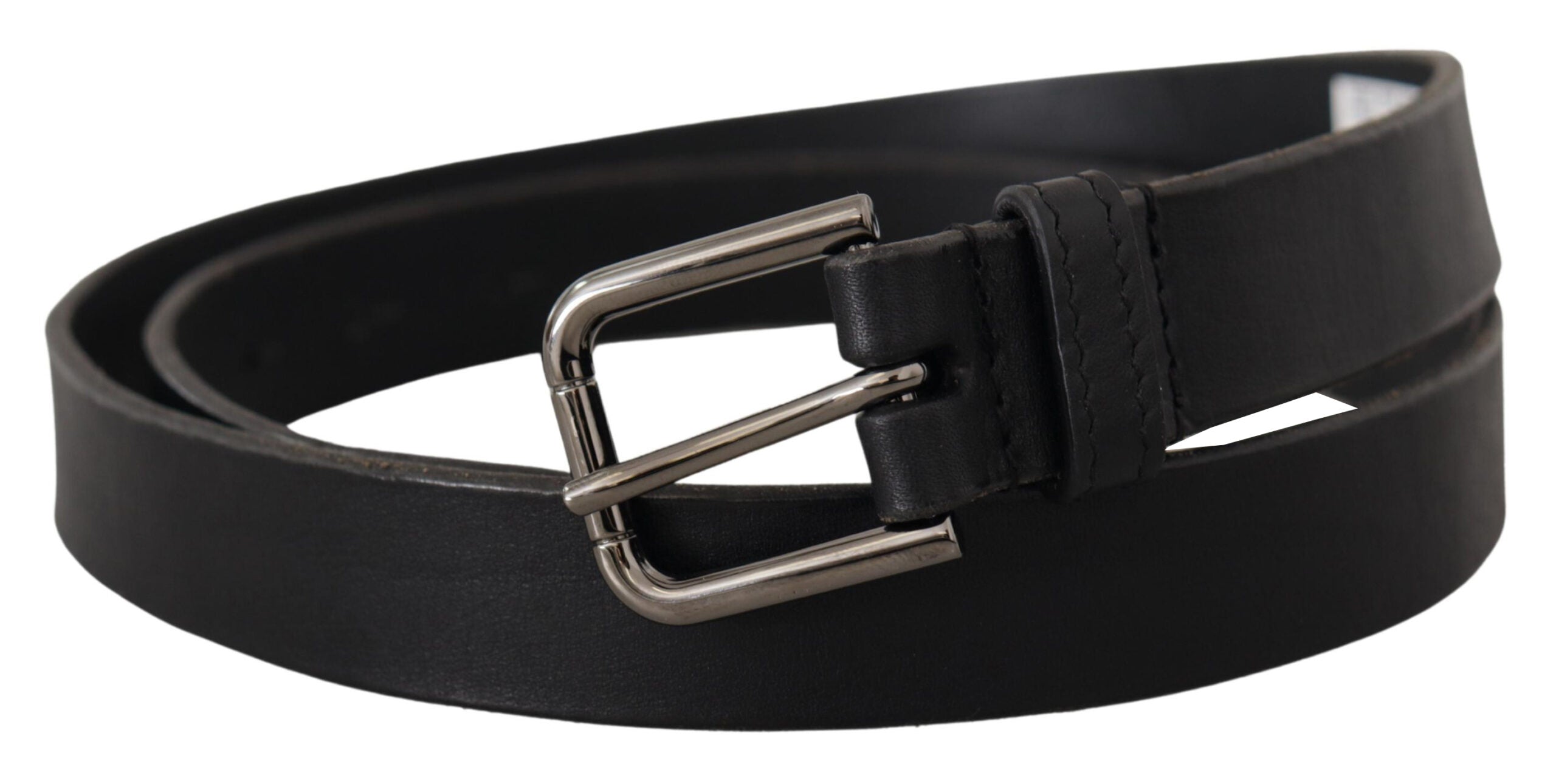 Zwarte kalfsleren riem met metalen gesp en gegraveerd logo