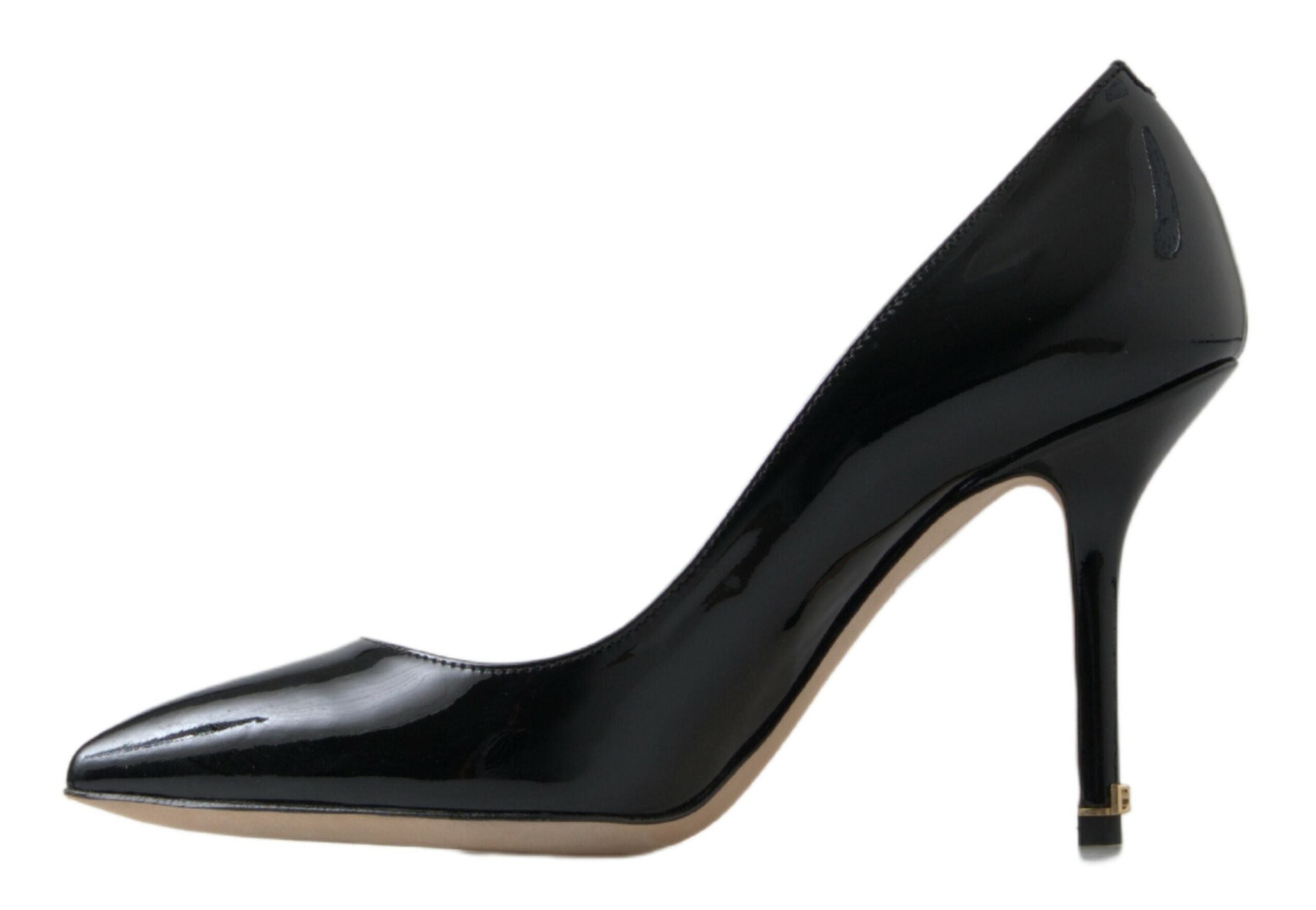 Zwarte lakleren pumps met hoge hakken