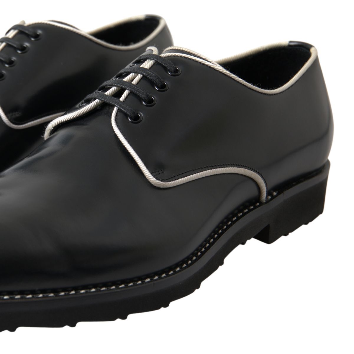 Zwarte witte leren formele schoenen