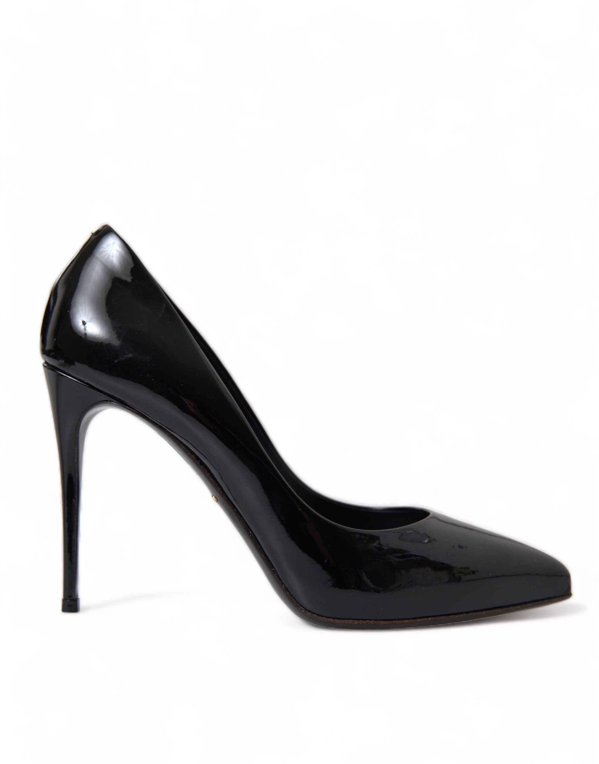 Zwarte lakleren pumps met hakken