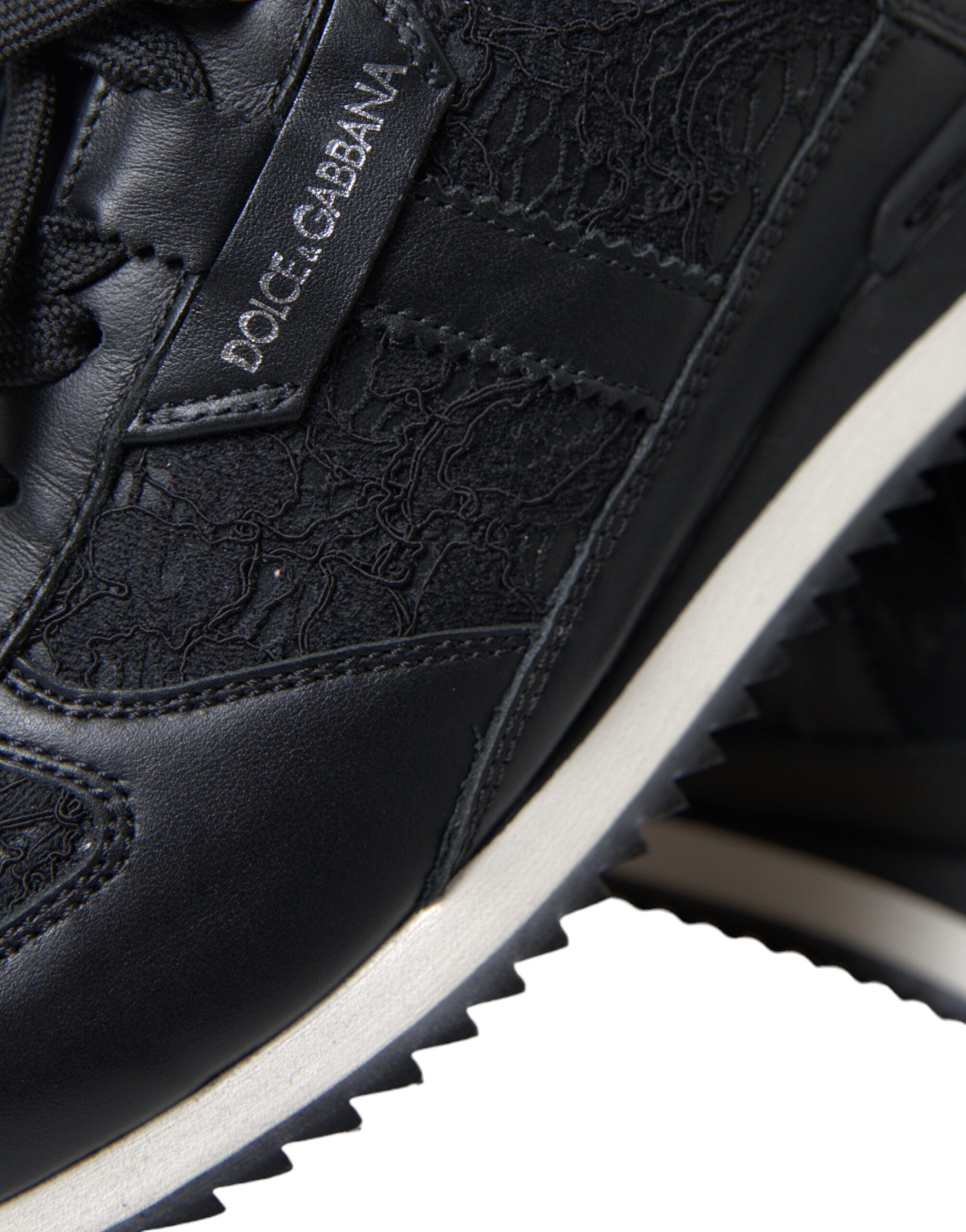 Zwarte leren sneakers met bloemenkant