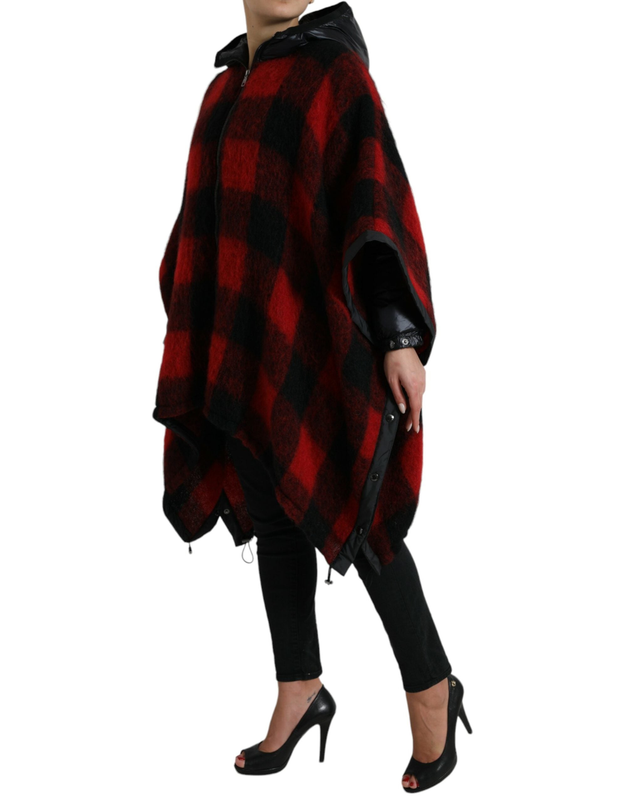 Zwarte rode buffelruit poncho met capuchon