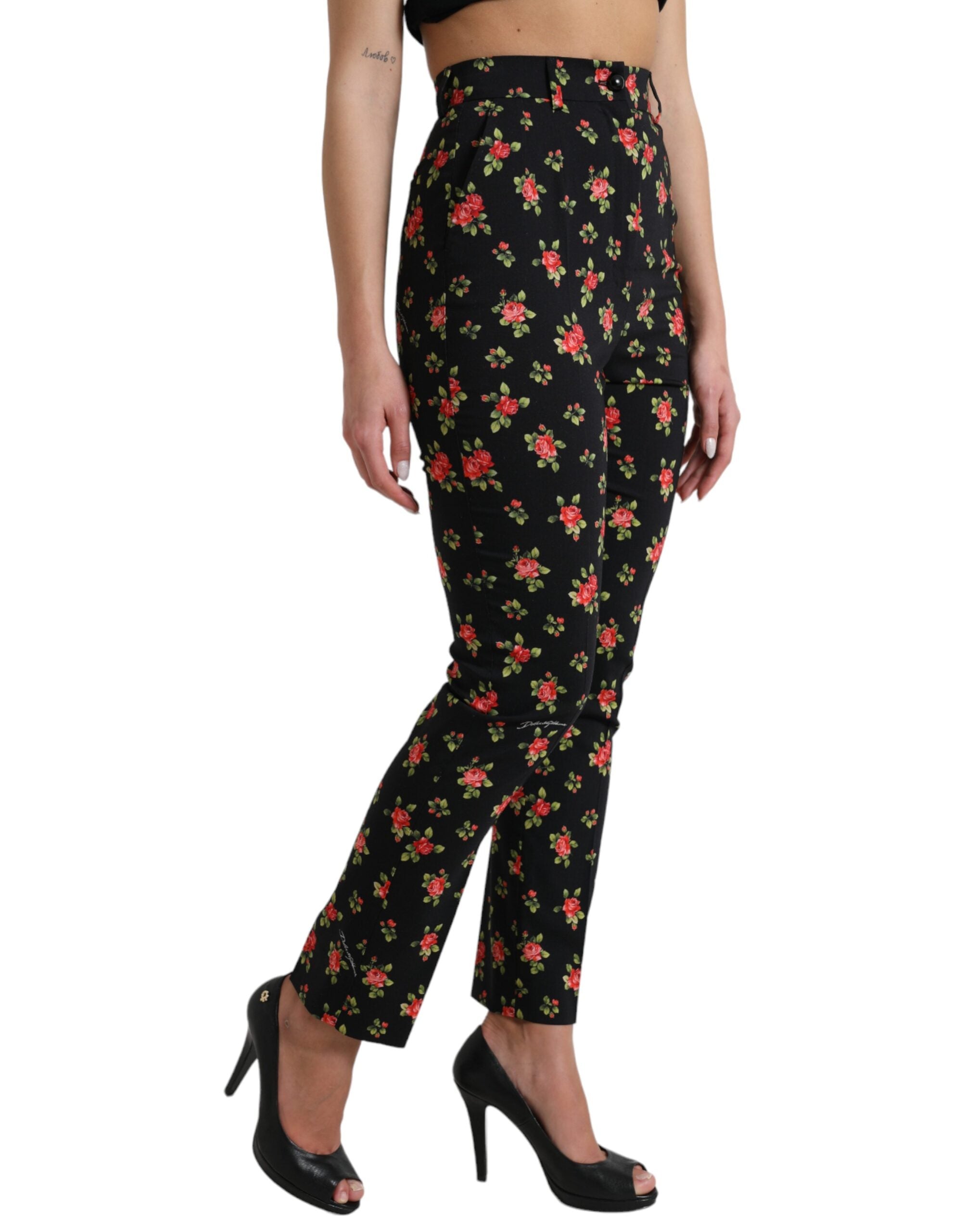 Zwarte bloemen wollen hoge taille taps toelopende broek