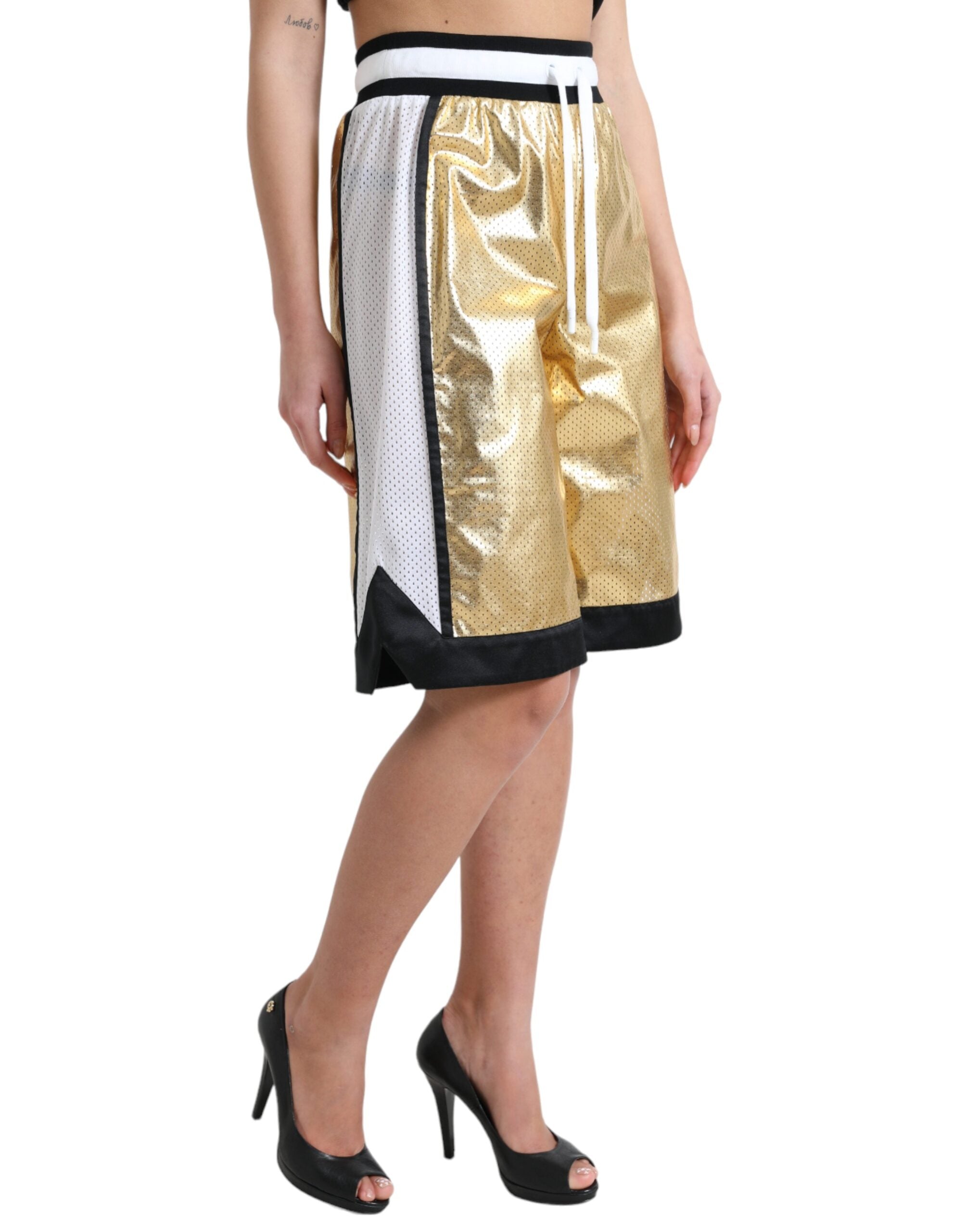 Gouden polyester geperforeerde shorts met hoge taille